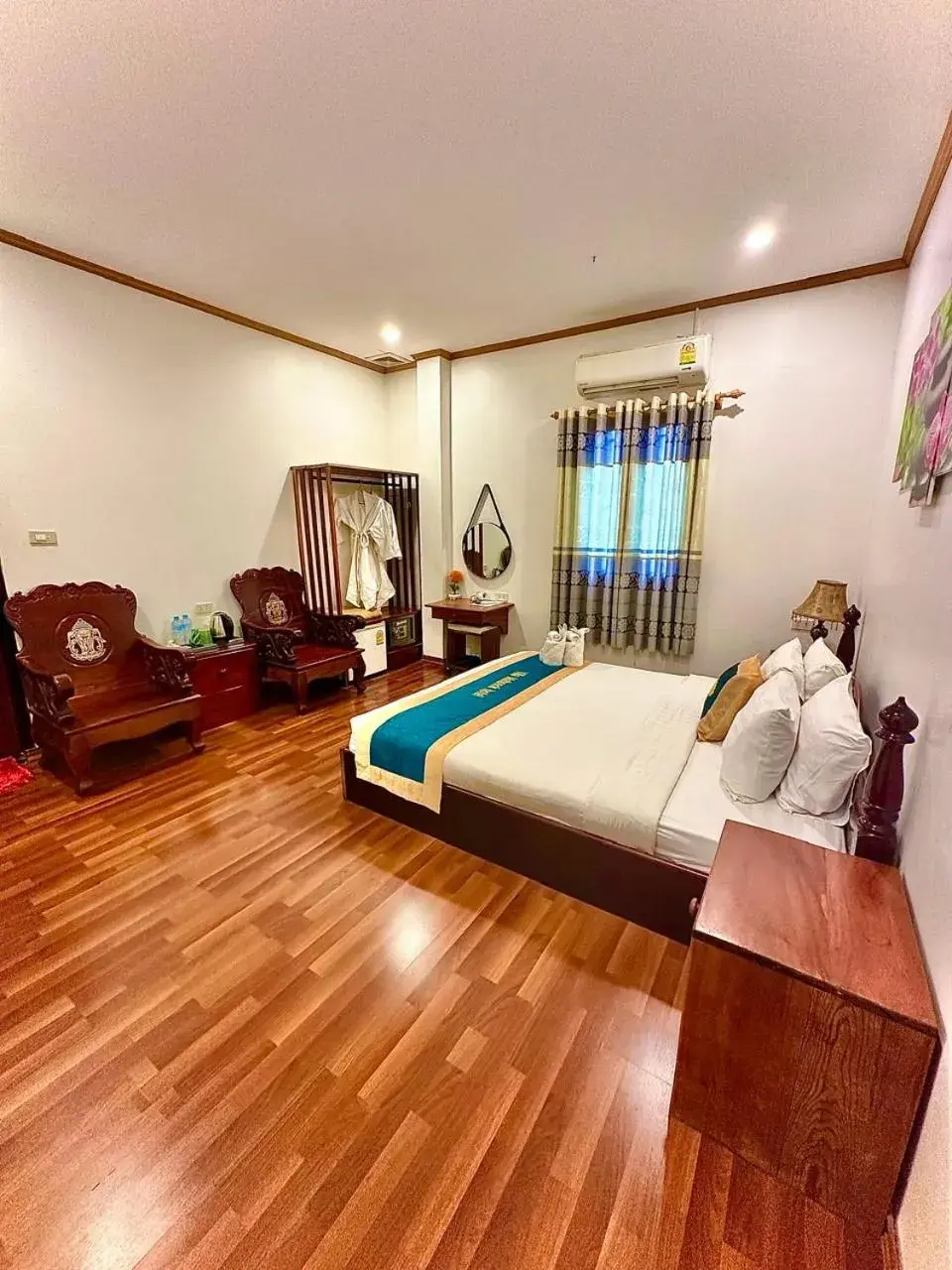 Deluxe Double Room in Villa Mahasok hotel Deluxe Double Room in Villa Mahasok hotel