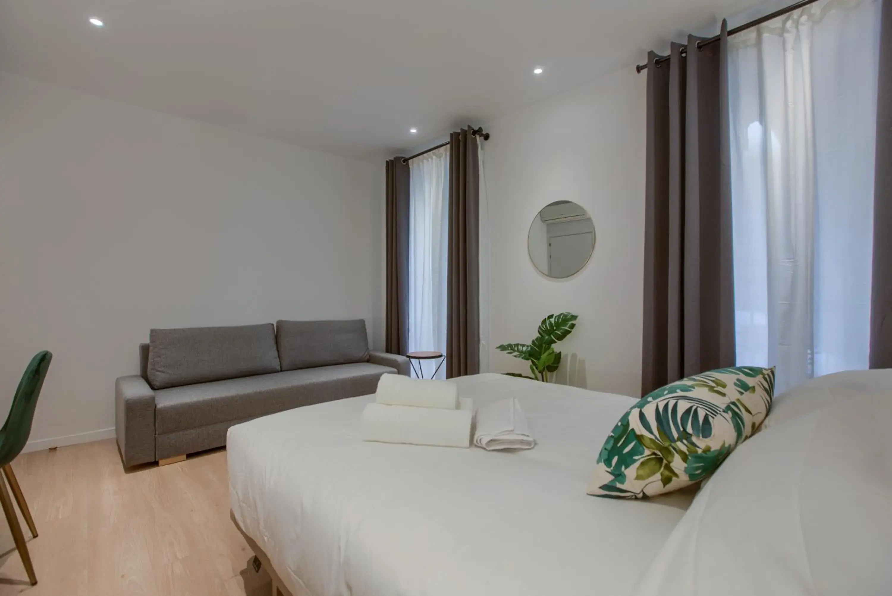 Business Deluxe Room in The Match Madrid Business Deluxe Room in The Match Madrid