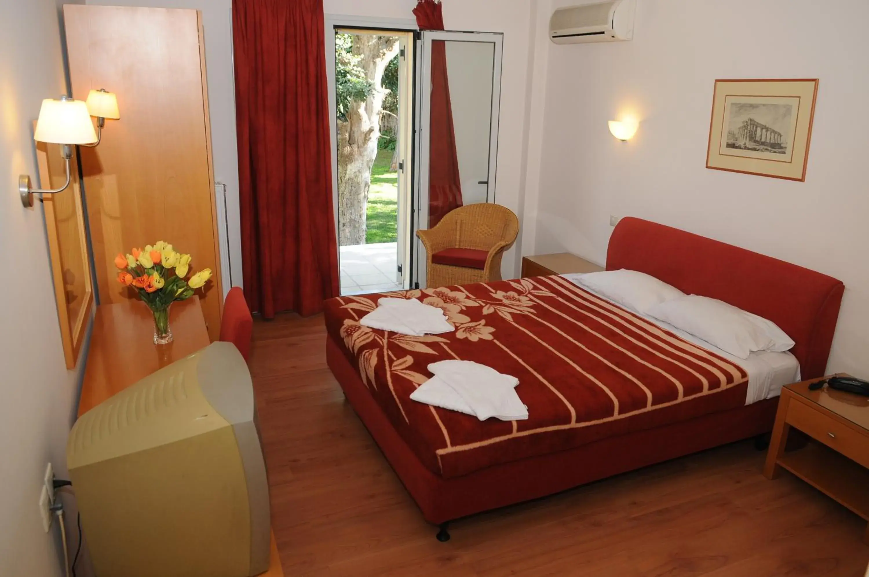 Double Room in Hotel Pantheon Double Room in Hotel Pantheon