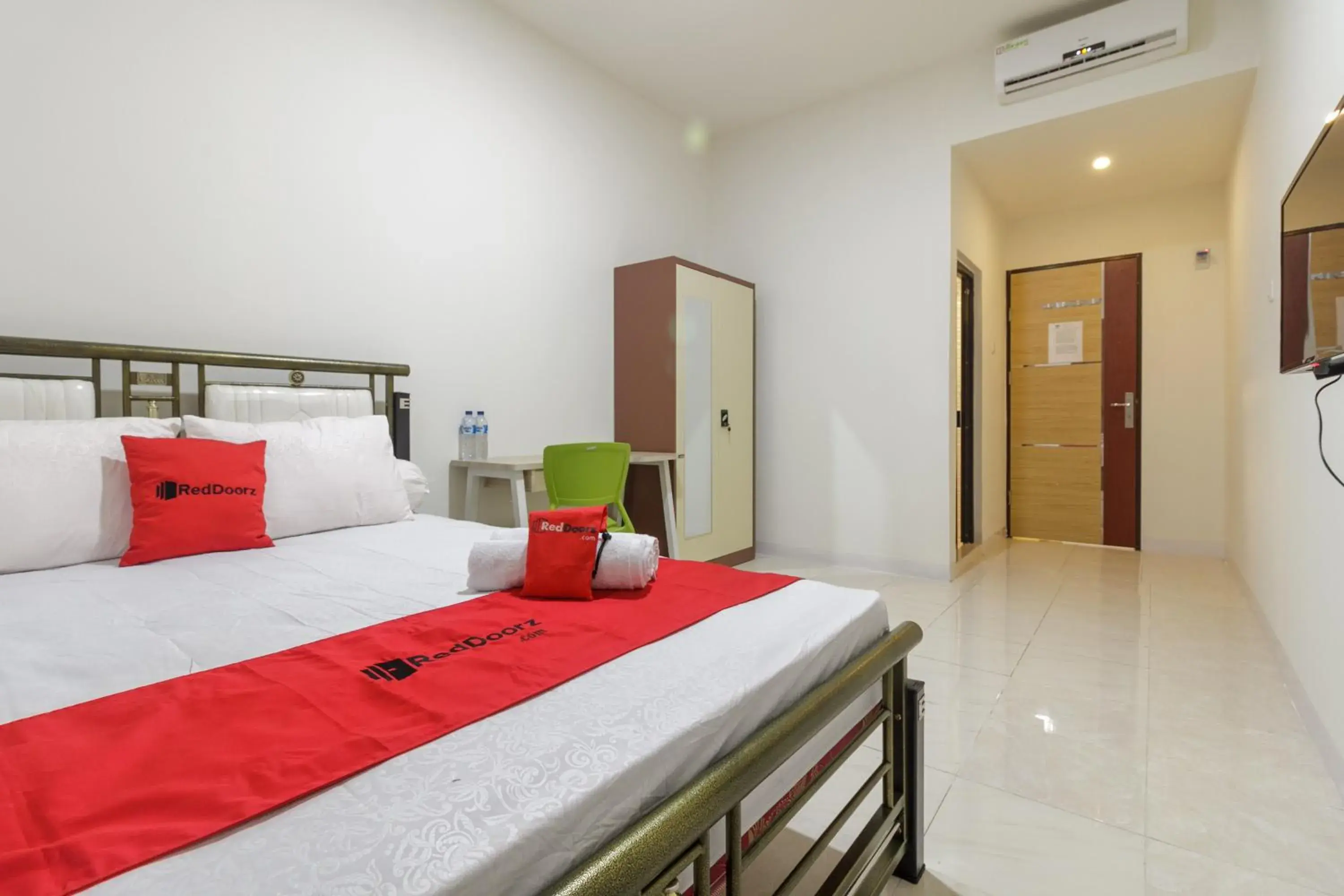 Hotel O Rappocini Near Rsia Paramount Hotel O Rappocini Near Rsia Paramount