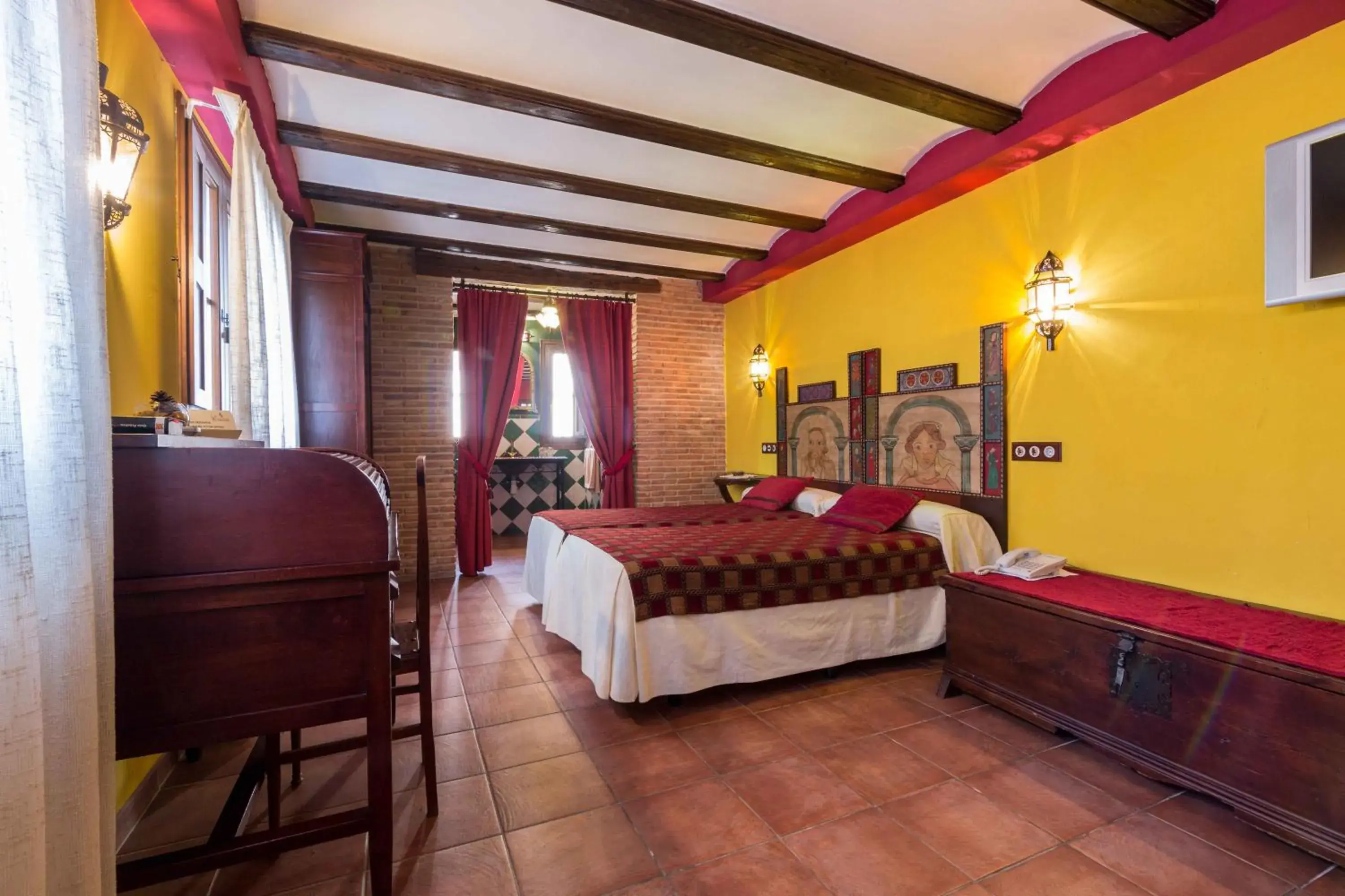 Double Room in Hotel La Realda Double Room in Hotel La Realda