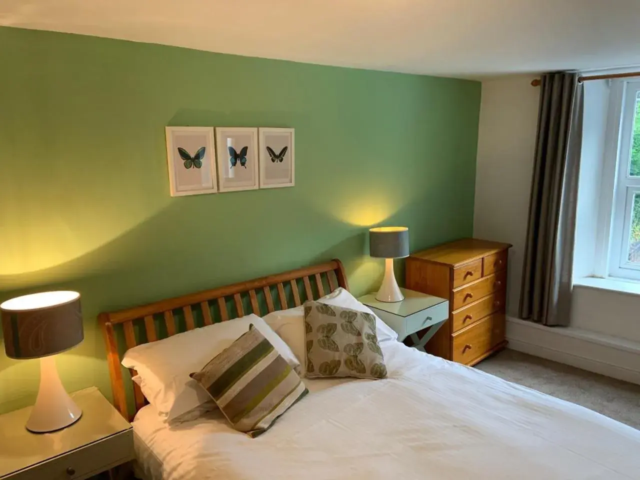 Standard Double Room - single occupancy in The Halfway House Pub and Kitchen Standard Double Room - single occupancy in The Halfway House Pub and Kitchen
