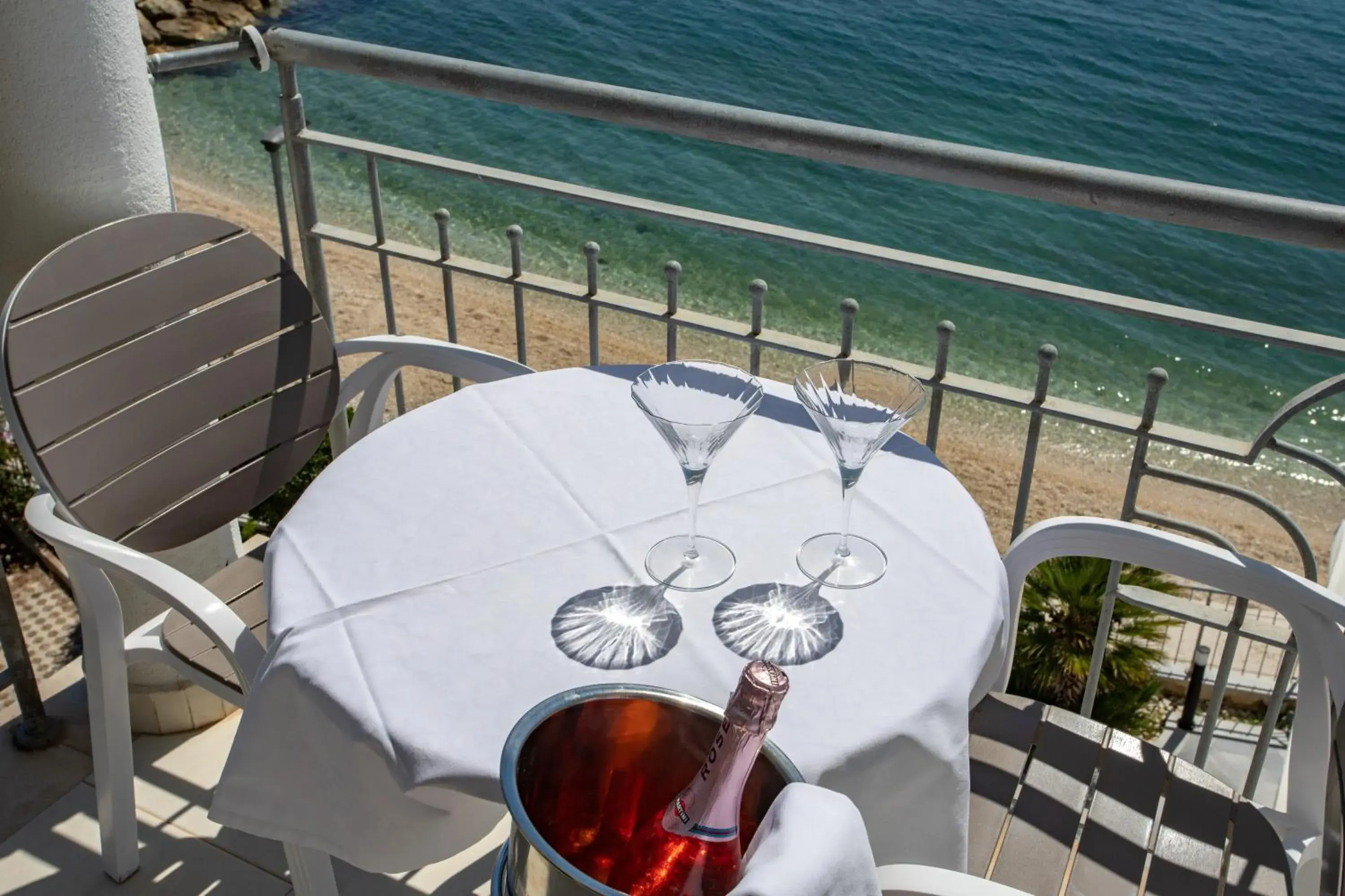 Suite in Hotel Neva Suite in Hotel Neva