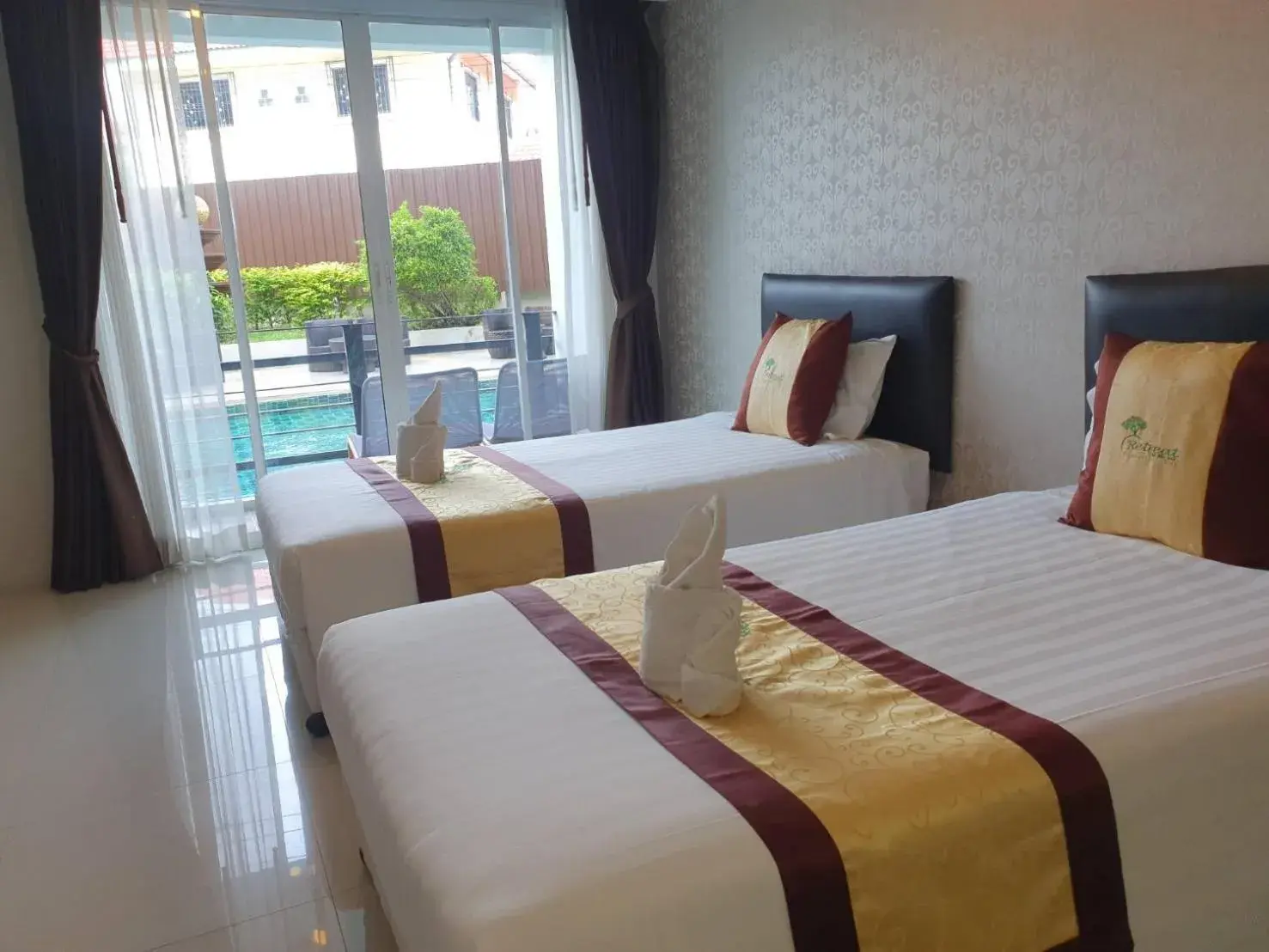 Superior Double or Twin Room with Pool View in Retreat Resort Pattaya Superior Double or Twin Room with Pool View in Retreat Resort Pattaya
