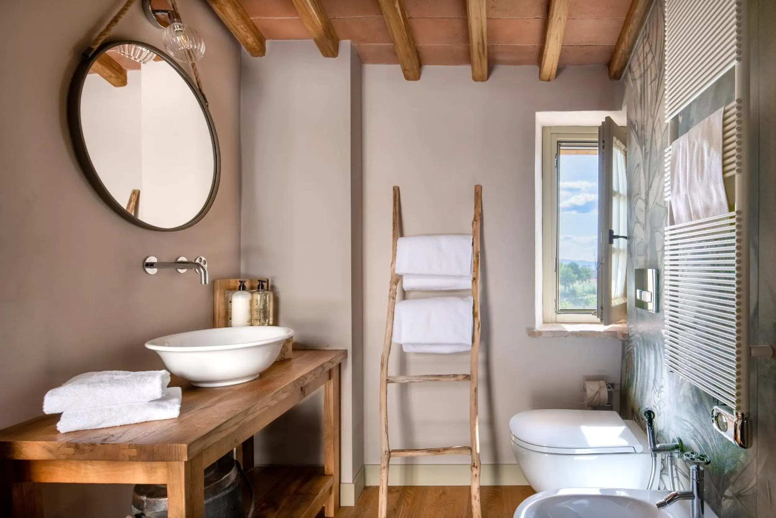 Superior Double Room in Borgo Antichi Orti Assisi Superior Double Room in Borgo Antichi Orti Assisi