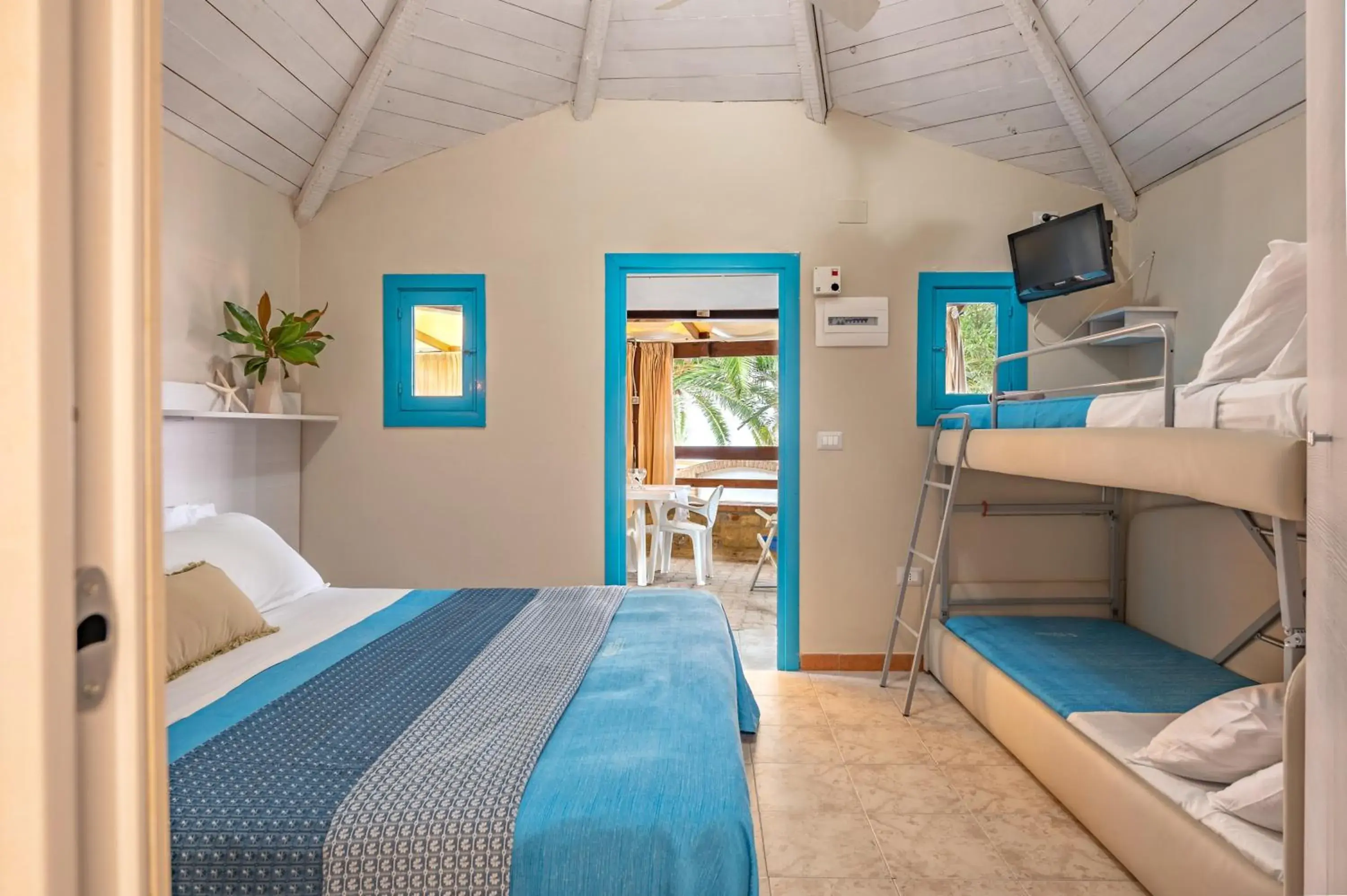 One-Bedroom Bungalow in Resort Baia del Silenzio One-Bedroom Bungalow in Resort Baia del Silenzio