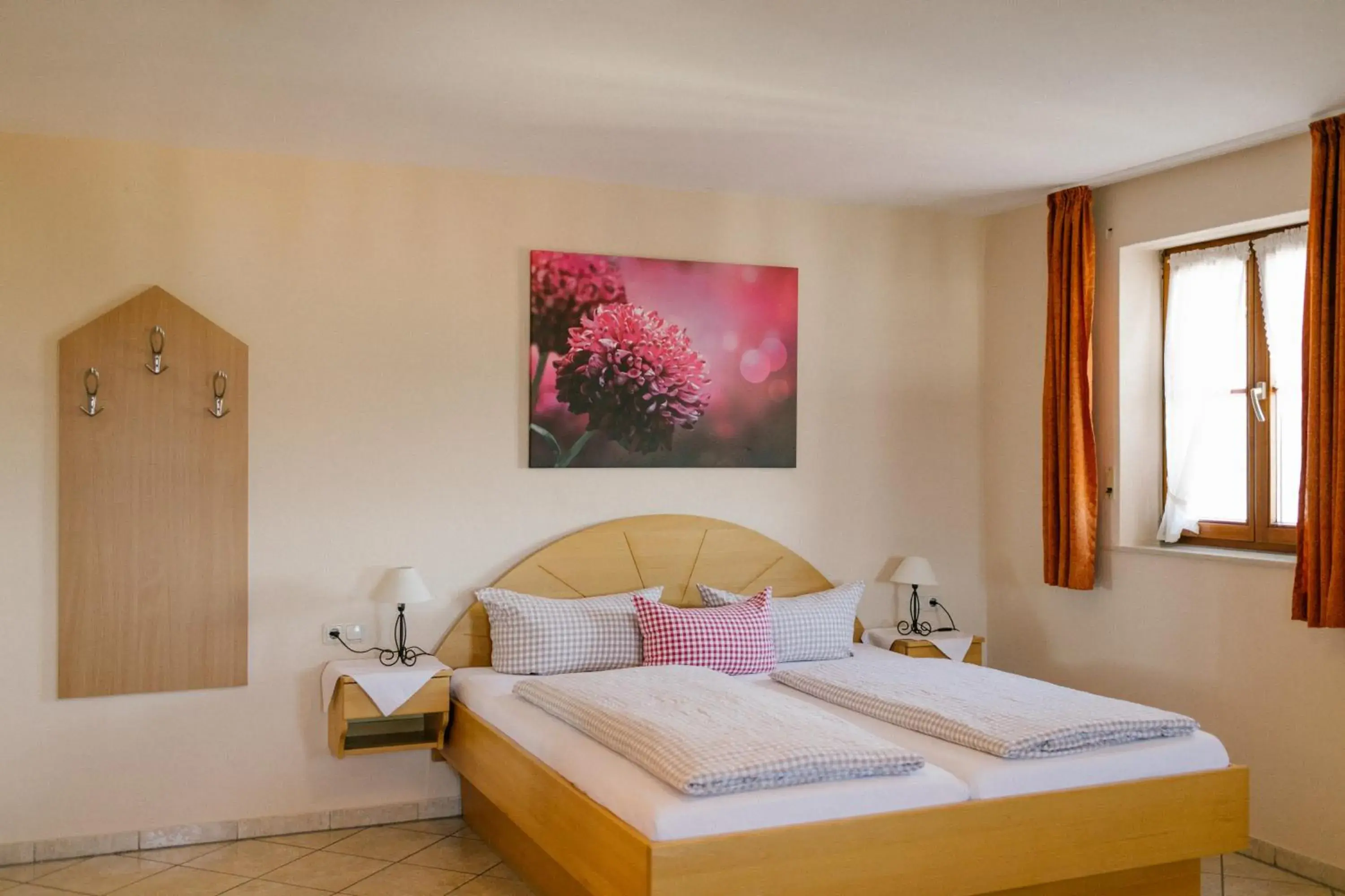 Triple Room in Hotel Vogtareuther-Hof Triple Room in Hotel Vogtareuther-Hof