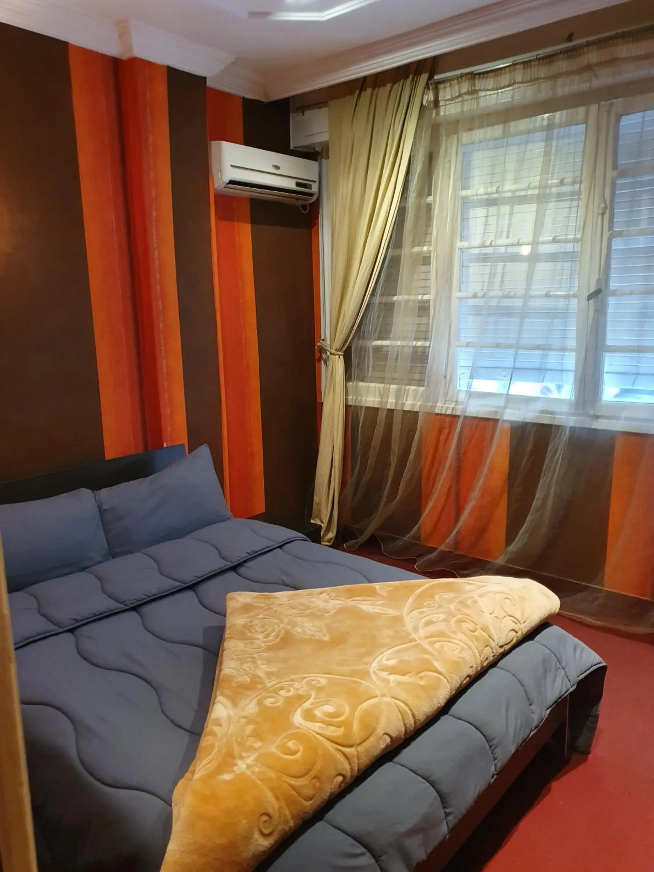 Standard Queen Room in Ambassy Hotel Standard Queen Room in Ambassy Hotel