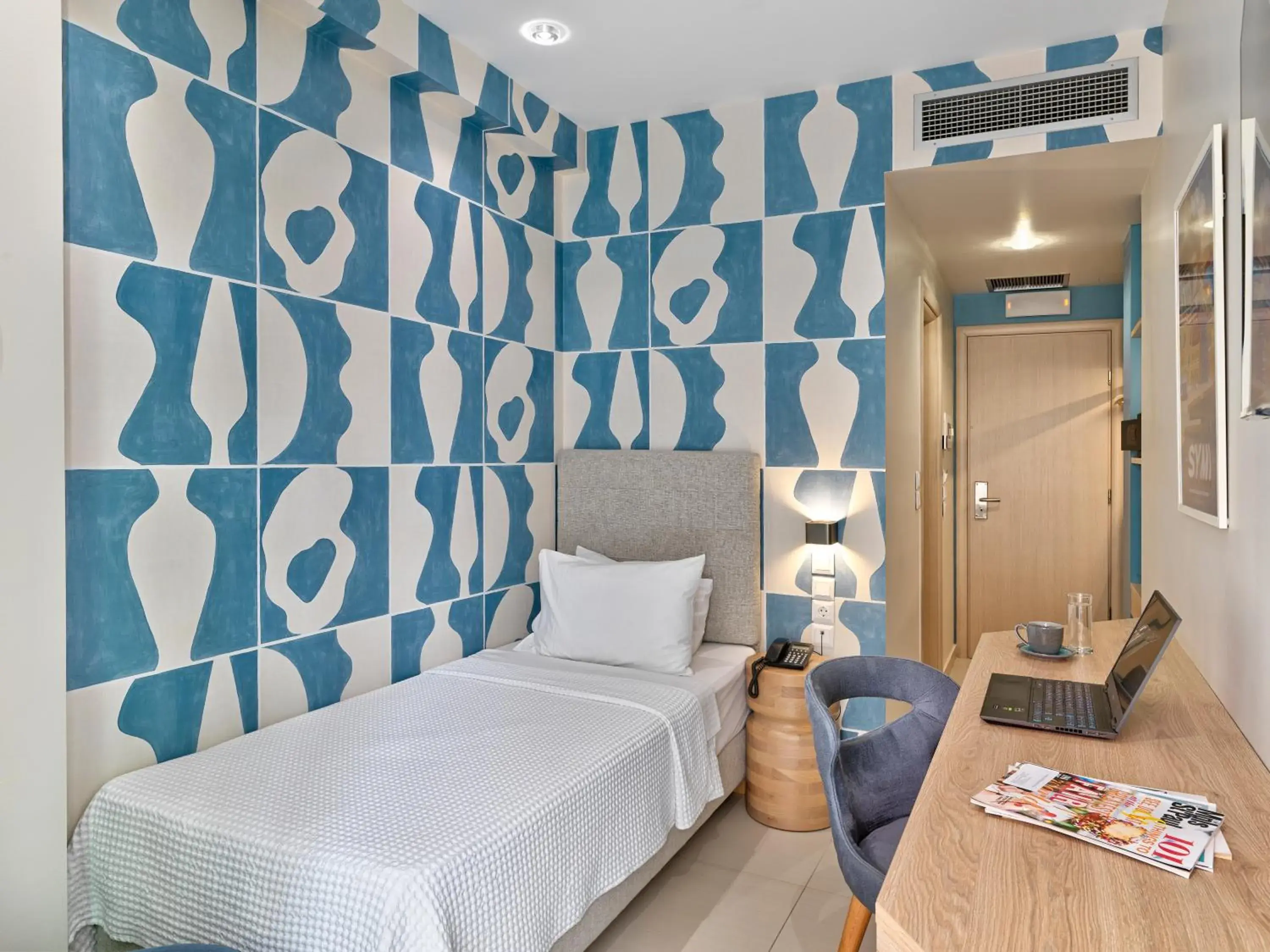 Single Room in Phidias Piraeus Hotel Single Room in Phidias Piraeus Hotel