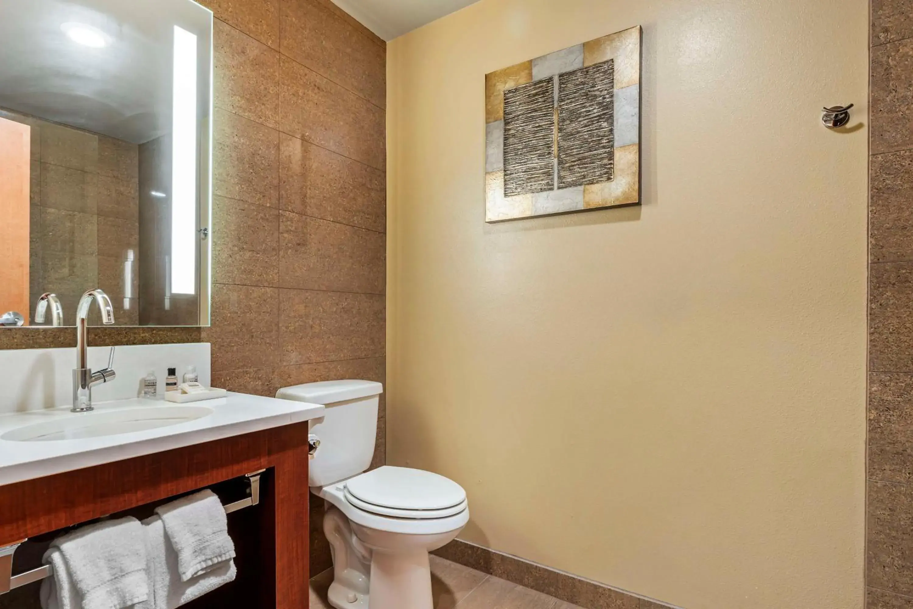 King Room - Pet Friendly/Non-Smoking in BW Premier Collection, Mt Hood Oregon Resort King Room - Pet Friendly/Non-Smoking in BW Premier Collection, Mt Hood Oregon Resort