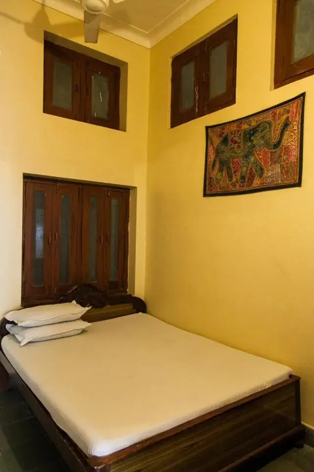 Standard Double Room in Kanhaia Haveli Standard Double Room in Kanhaia Haveli