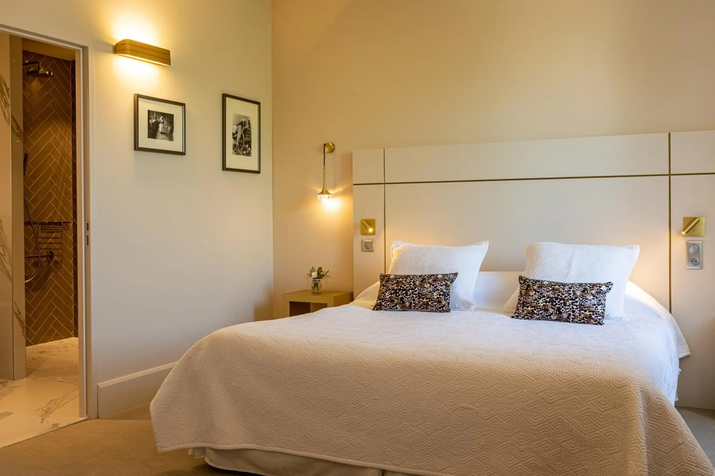 Superior Double Room in Olivier Leflaive Hôtel Restaurants Superior Double Room in Olivier Leflaive Hôtel Restaurants