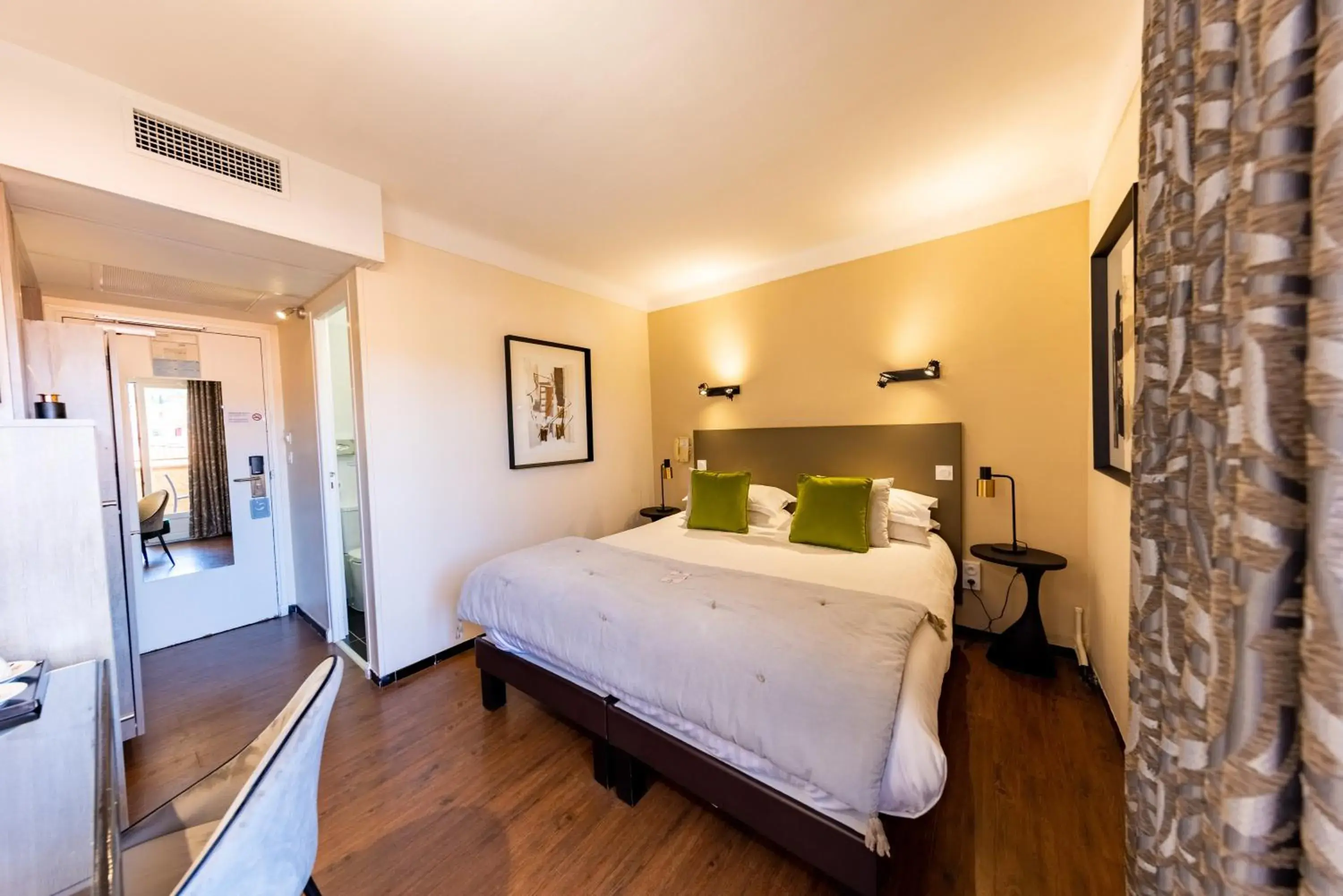 Double Room with Terrace - single occupancy in Le Madeloc Hôtel & Spa Double Room with Terrace - single occupancy in Le Madeloc Hôtel & Spa