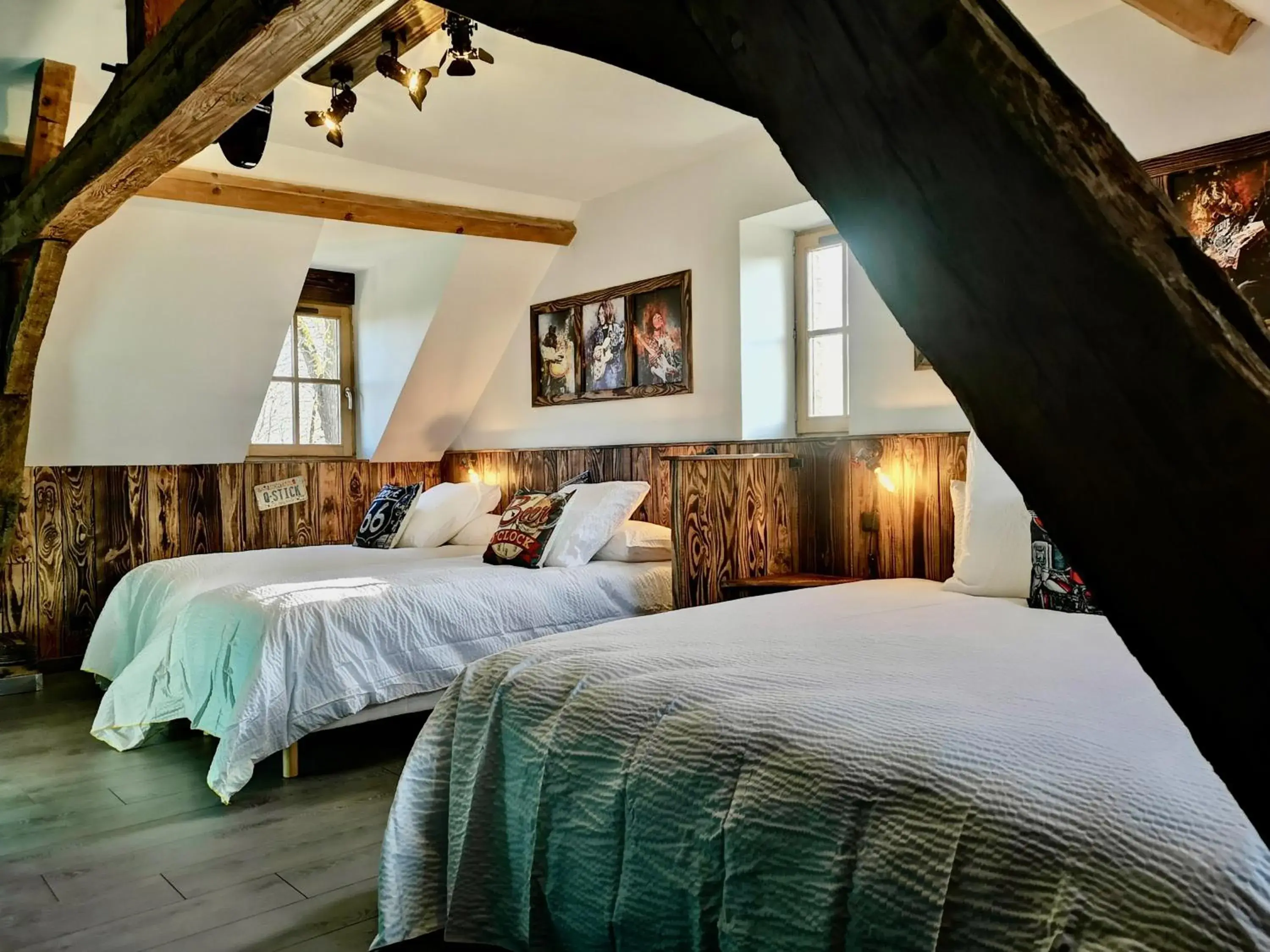 Comfort Quadruple Room in L'ETAP'CORTELINE Comfort Quadruple Room in L'ETAP'CORTELINE