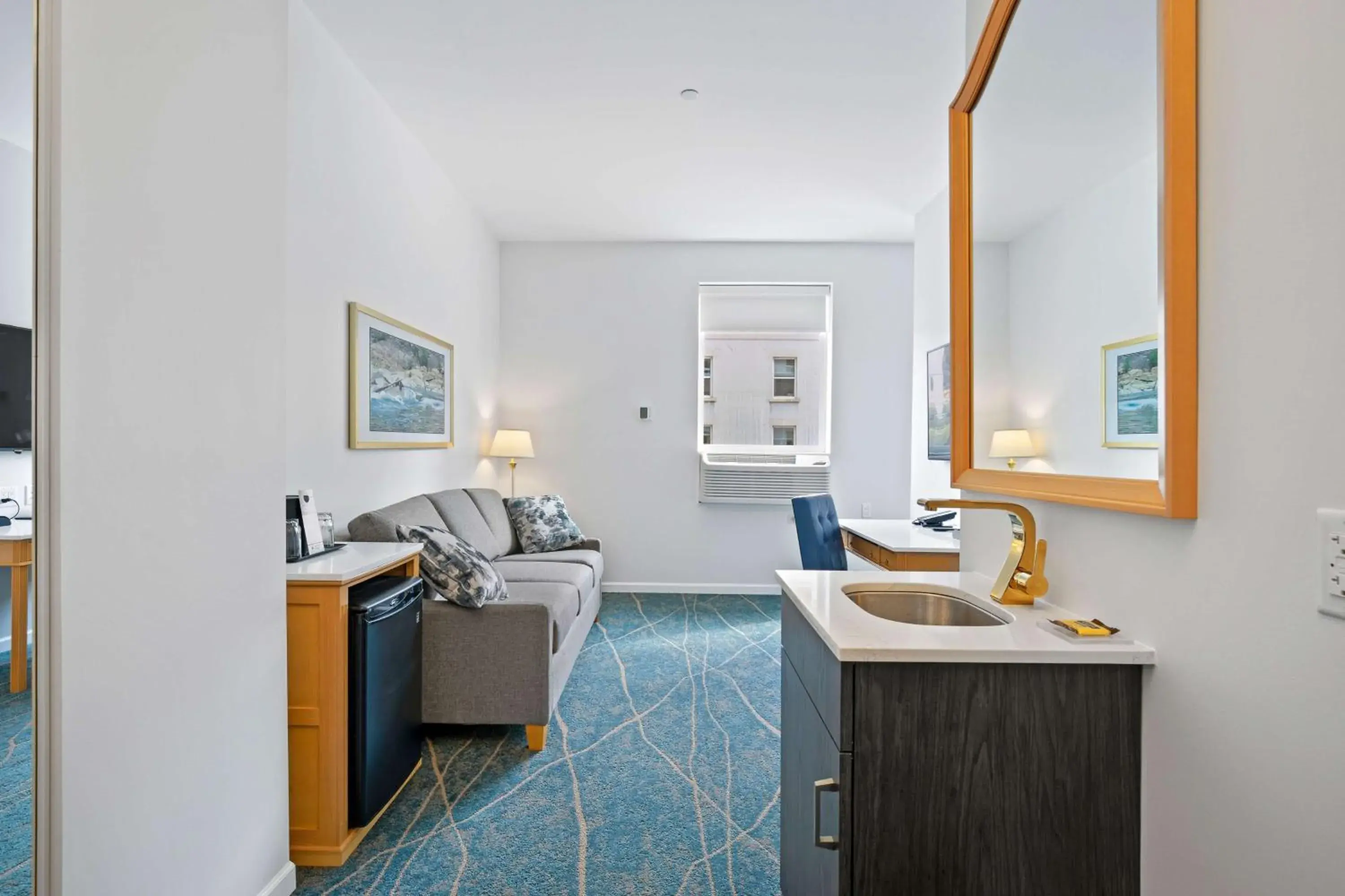 King Suite with One King Bed and Sofa Bed - Non-Smoking in Crown Columbia Hotel; BW Premier Collection King Suite with One King Bed and Sofa Bed - Non-Smoking in Crown Columbia Hotel; BW Premier Collection