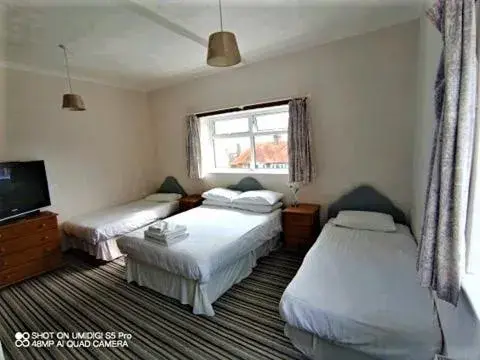 Family Room with Sea View in The Wight Bay Hotel - Isle of Wight Family Room with Sea View in The Wight Bay Hotel - Isle of Wight