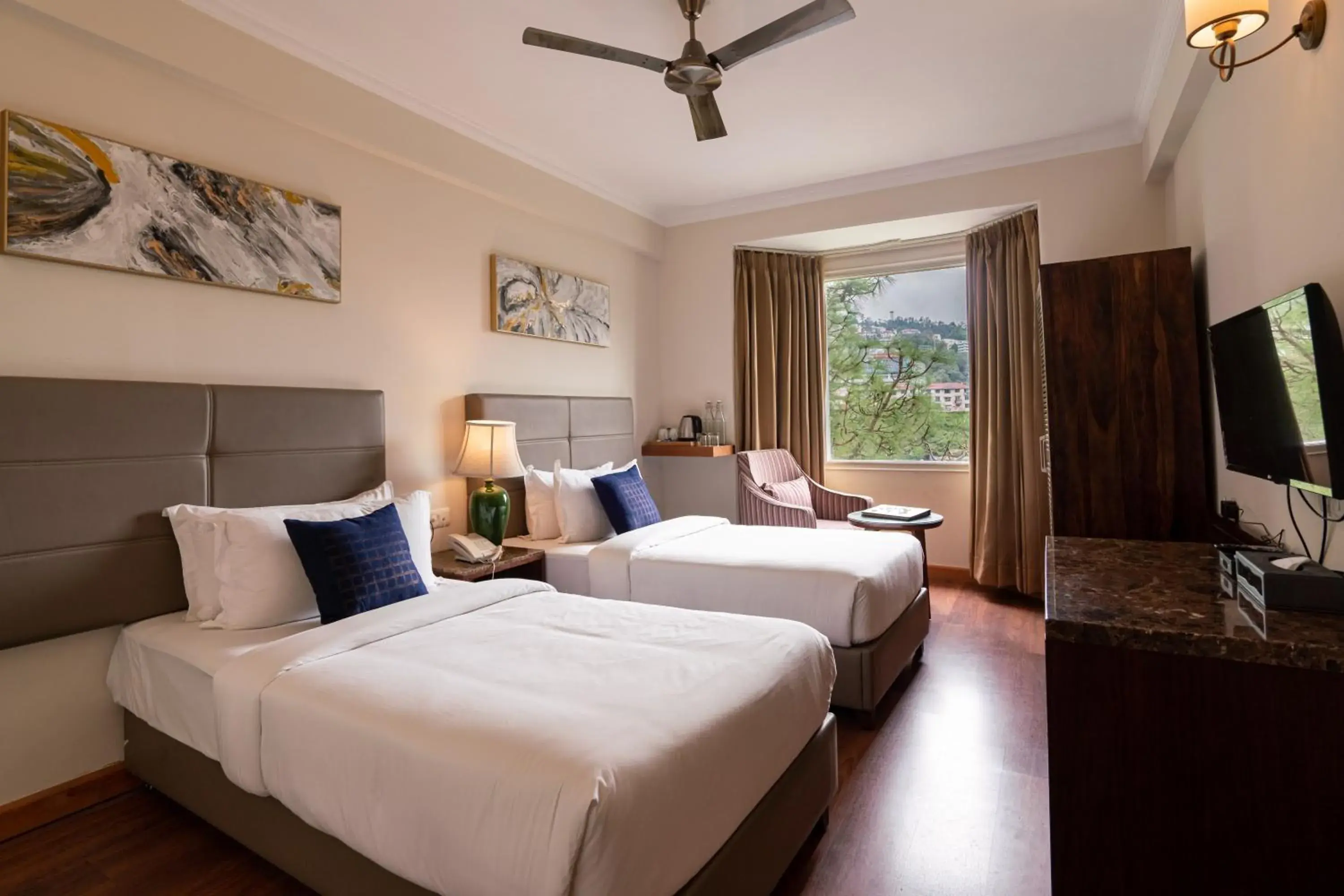 Deluxe Twin Room ( View Room) in 8fold by LaRiSa Deluxe Twin Room ( View Room) in 8fold by LaRiSa