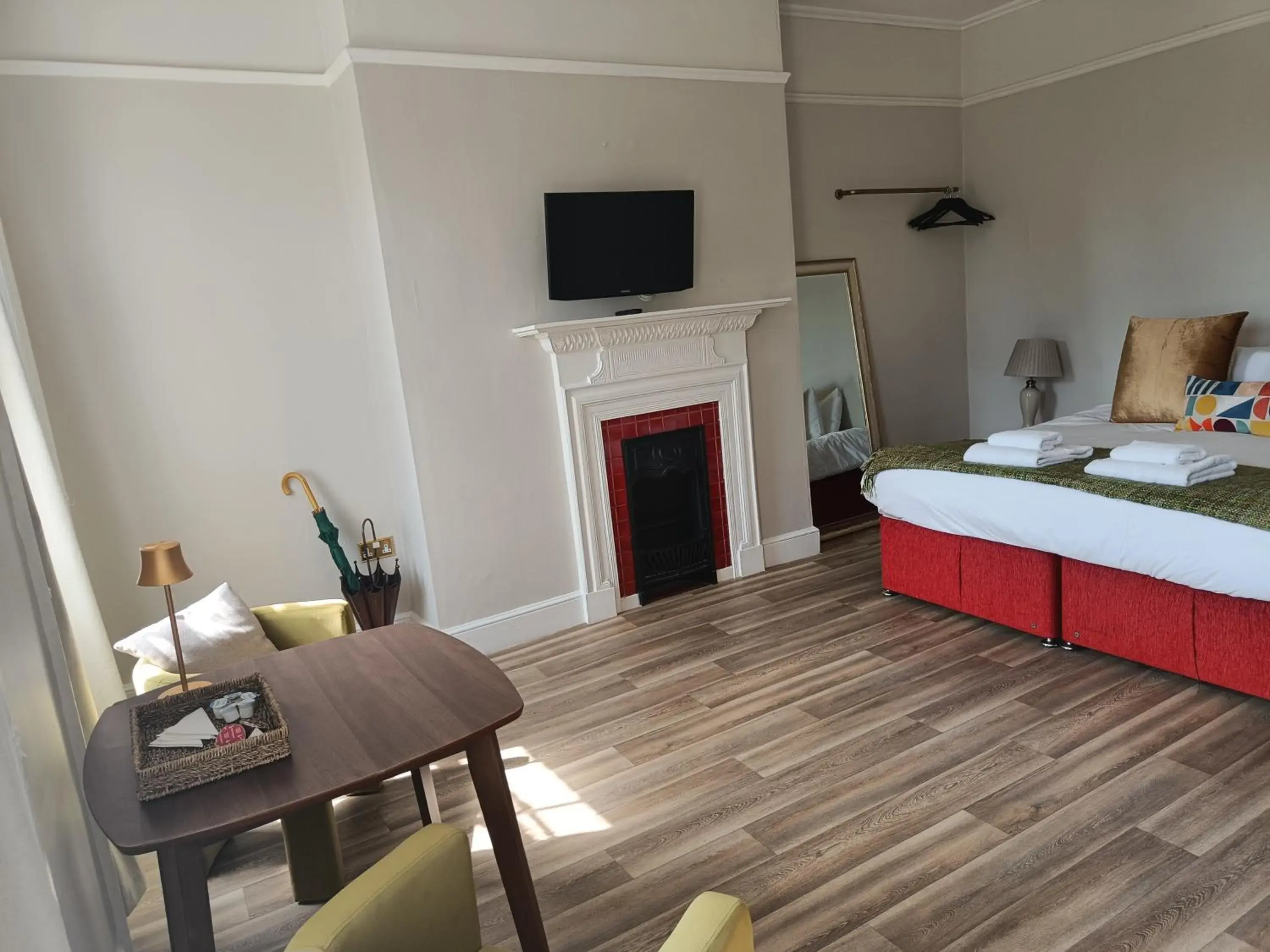 Deluxe Double Room in Rooms on The Prom Deluxe Double Room in Rooms on The Prom