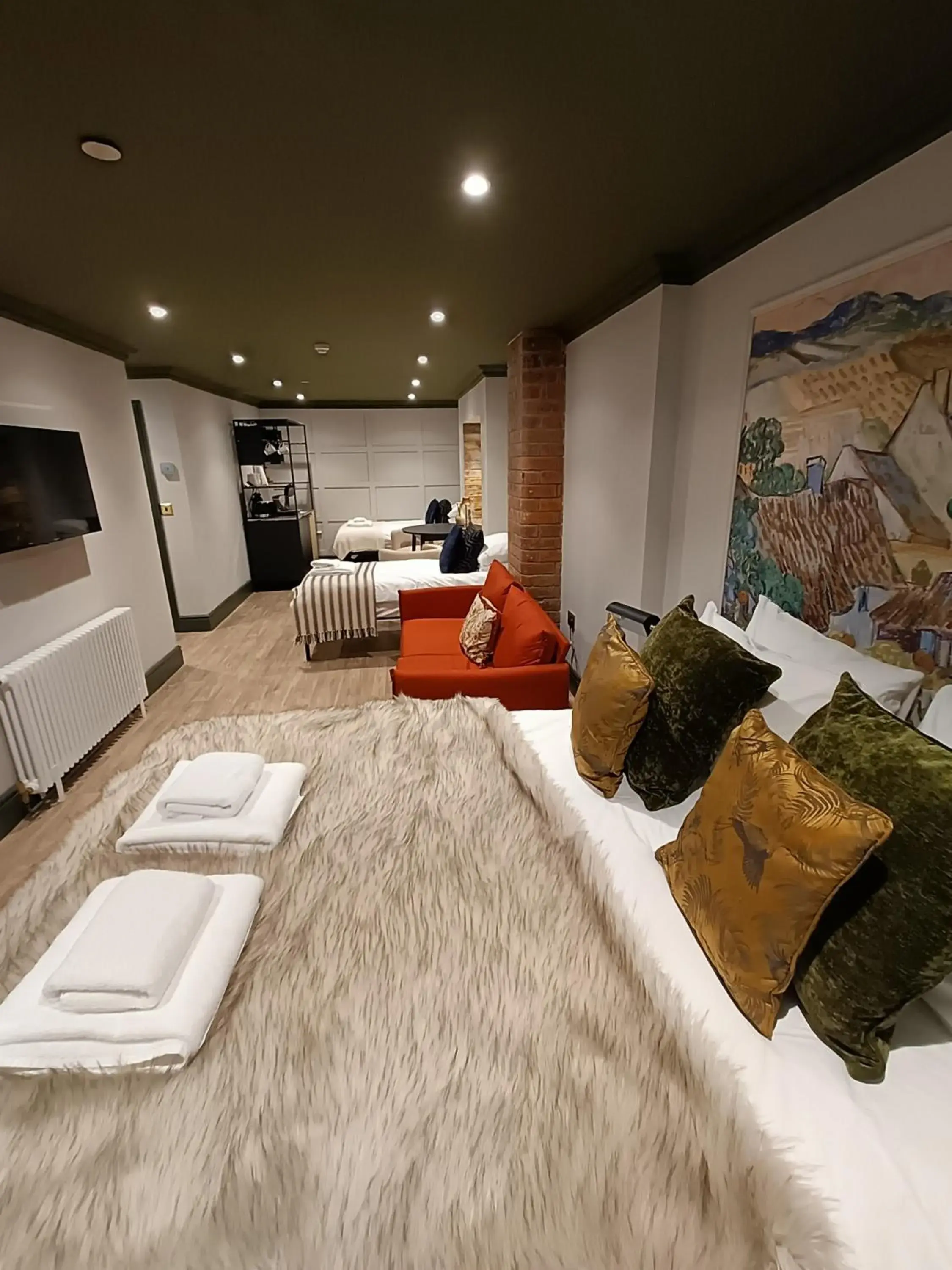 Family Room in Rooms on The Prom Family Room in Rooms on The Prom