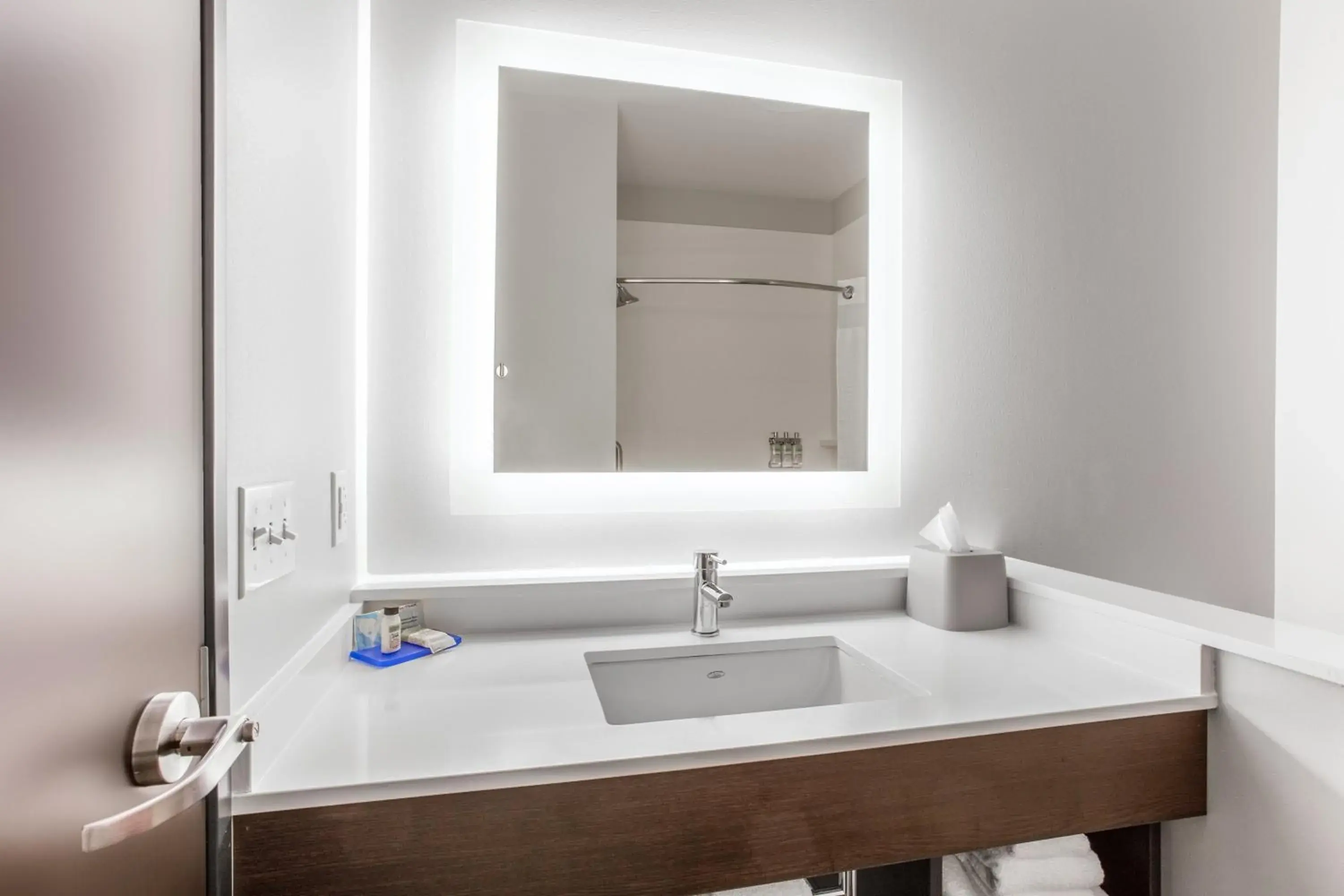 Suite with Two Beds - Non-Smoking in Holiday Inn Express & Suites - Ottawa, an IHG Hotel Suite with Two Beds - Non-Smoking in Holiday Inn Express & Suites - Ottawa, an IHG Hotel