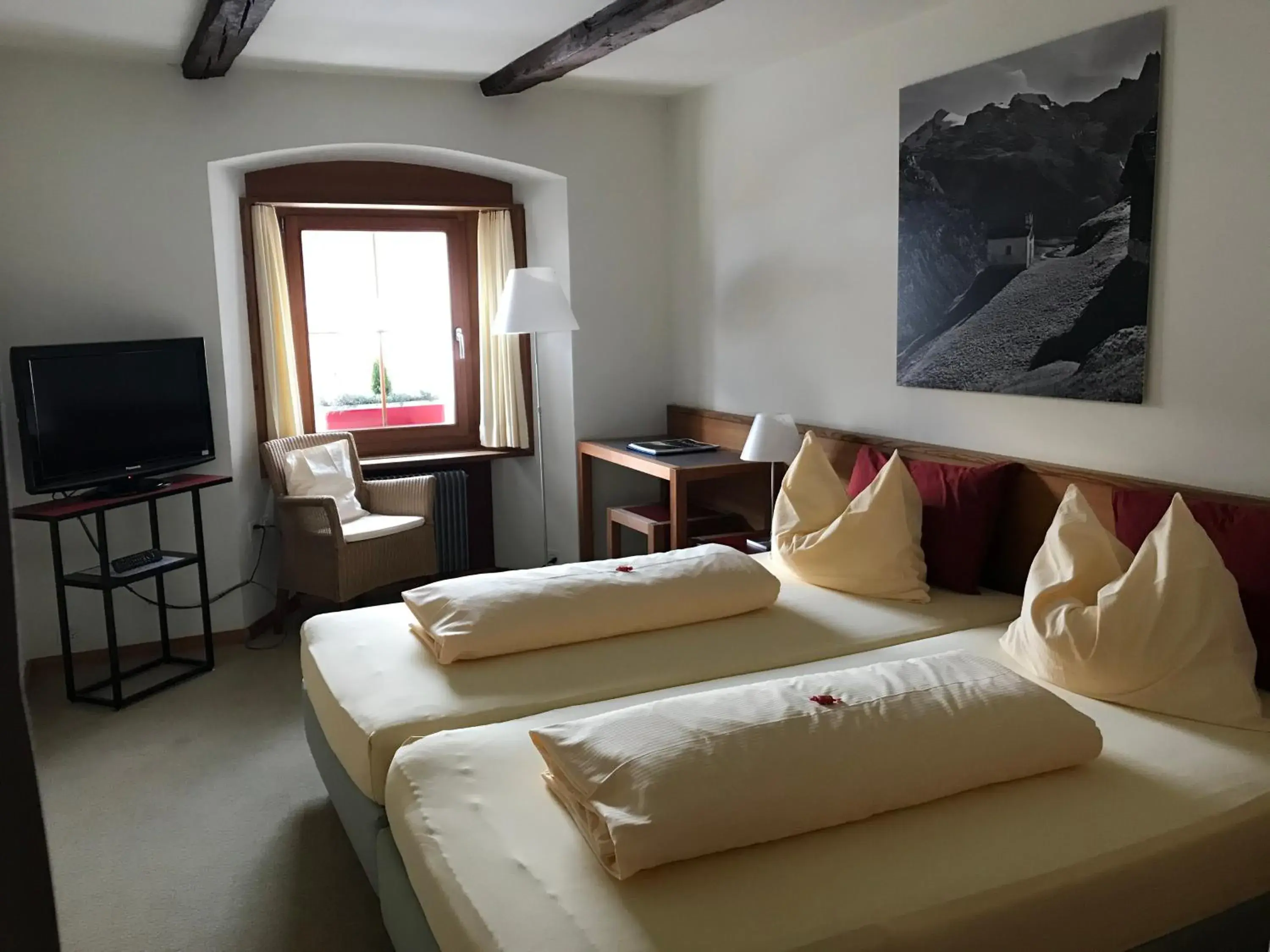 Superior Double Room in Hôtel Bodenhaus Superior Double Room in Hôtel Bodenhaus