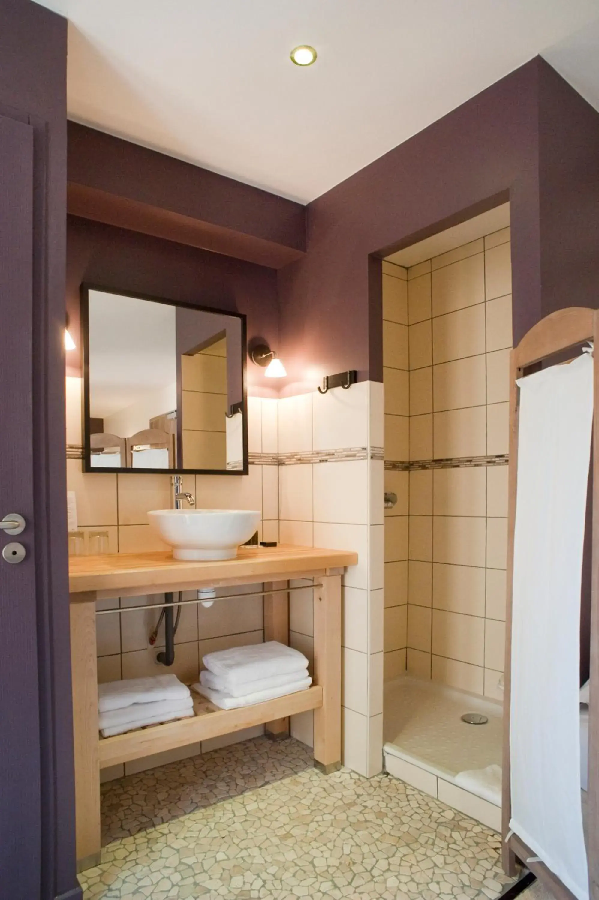 Double Room in Comptoir et Dépendances Double Room in Comptoir et Dépendances