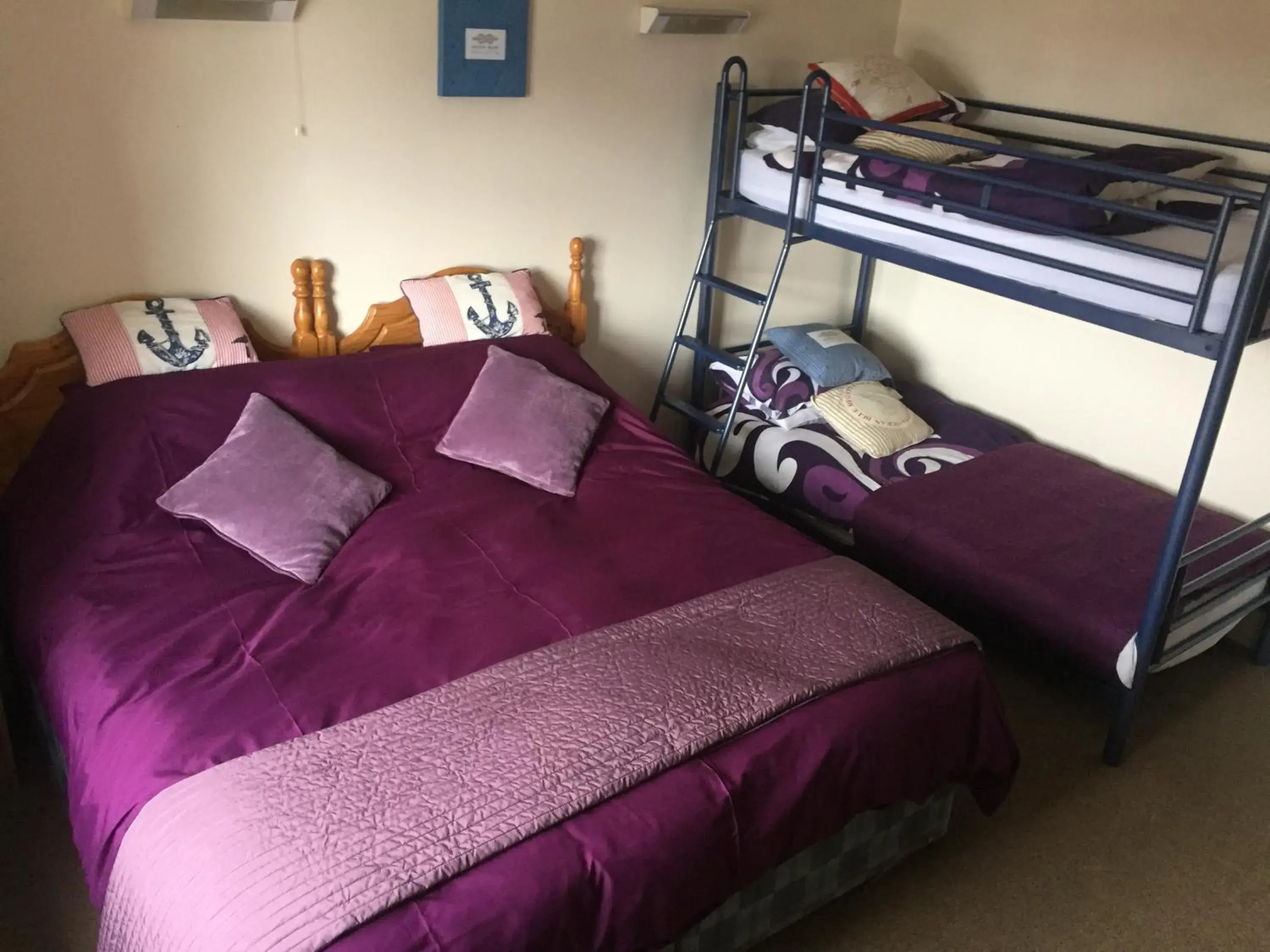 Family Room (2 Adults + 2 Children) in Causeway tavern bed & breakfast Family Room (2 Adults + 2 Children) in Causeway tavern bed & breakfast