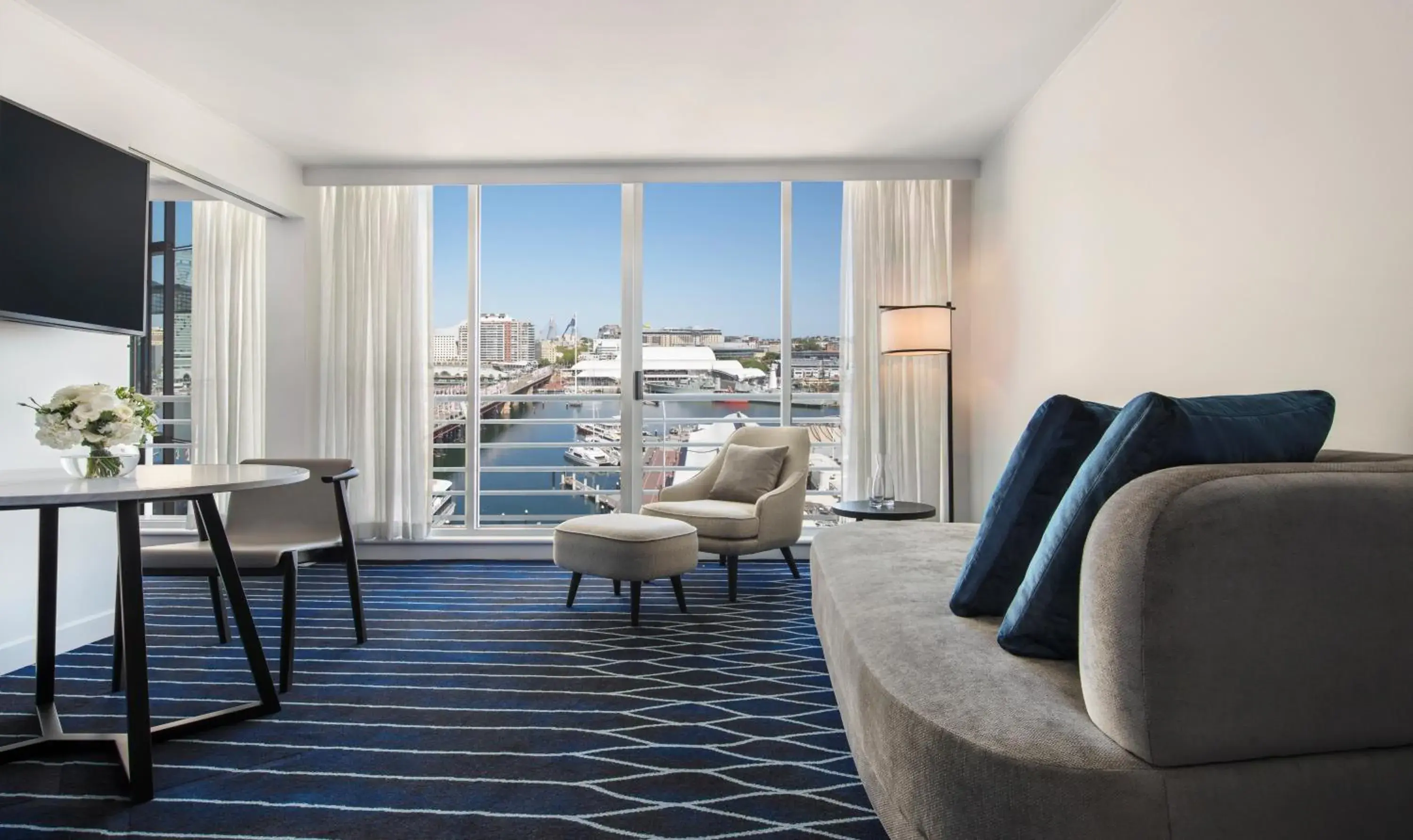 Executive Suite in Hyatt Regency Sydney Executive Suite in Hyatt Regency Sydney