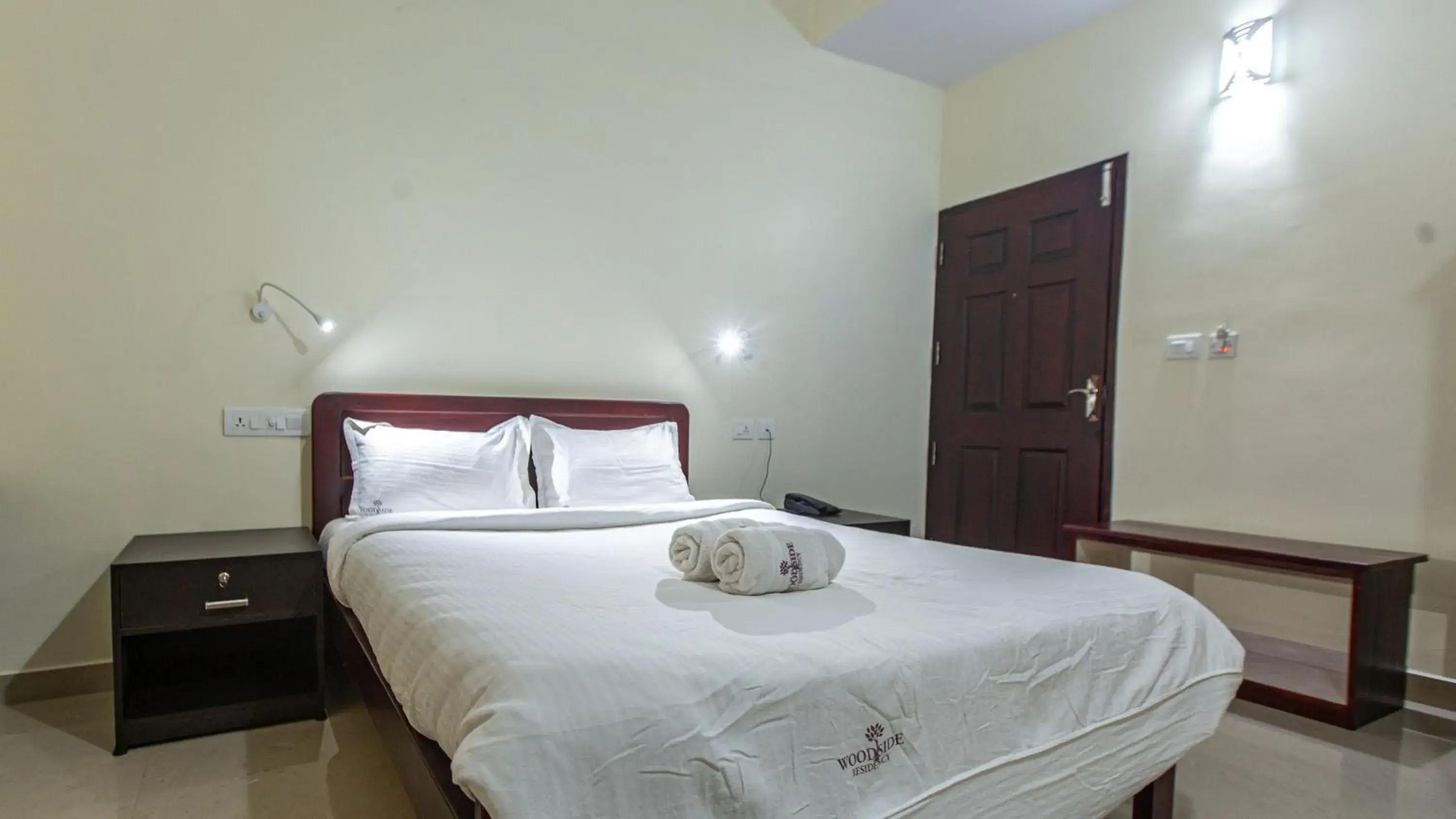 Executive Suite - single occupancy in Woodside residency Executive Suite - single occupancy in Woodside residency