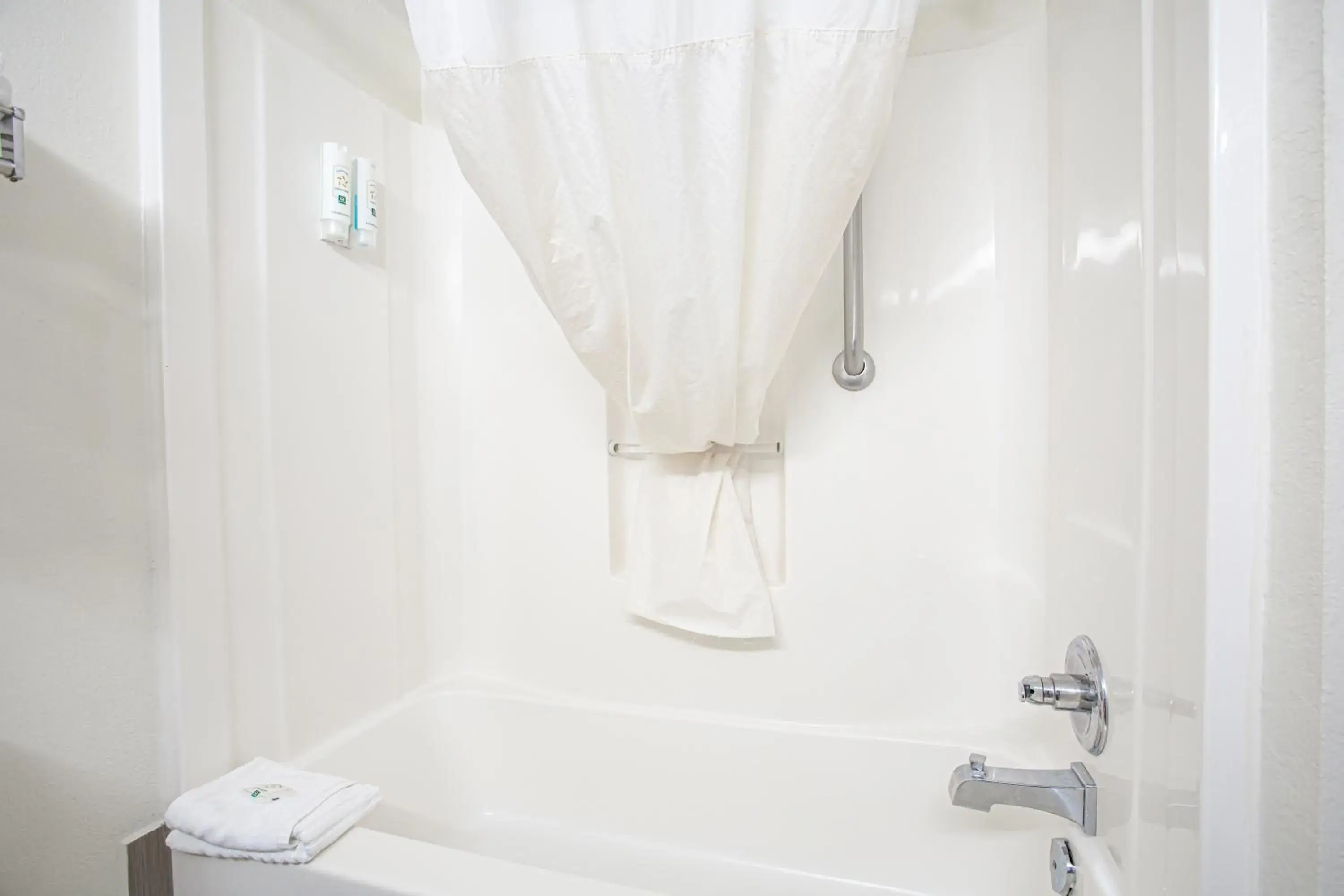 King Room - Non-Smoking in Quality Inn Prattville I-65 King Room - Non-Smoking in Quality Inn Prattville I-65