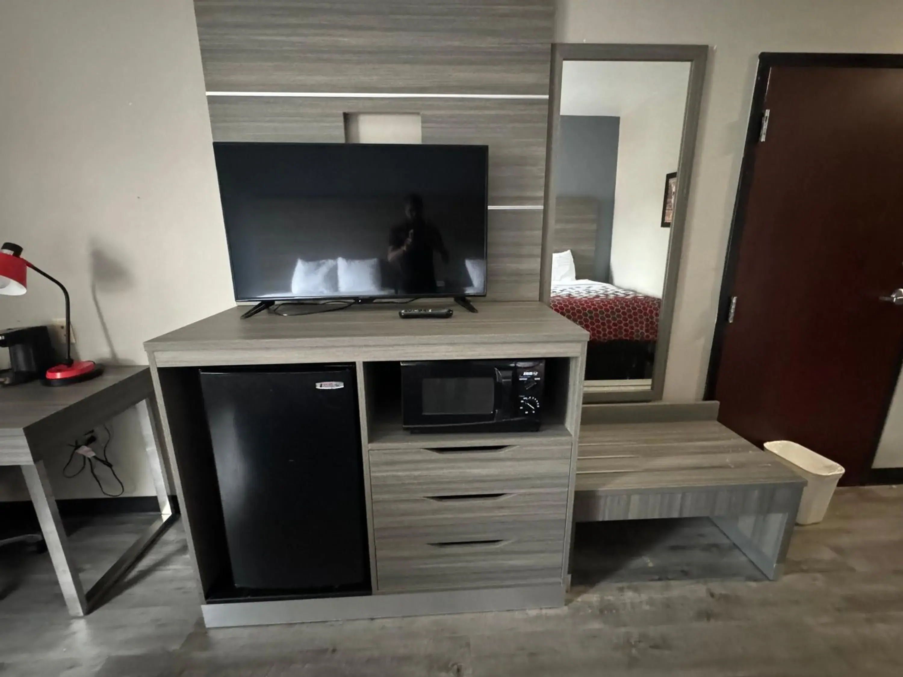 Queen Room with Two Queen Beds - Non-Smoking in Econo Lodge Inn & Suites Pritchard Road North Little Rock Queen Room with Two Queen Beds - Non-Smoking in Econo Lodge Inn & Suites Pritchard Road North Little Rock