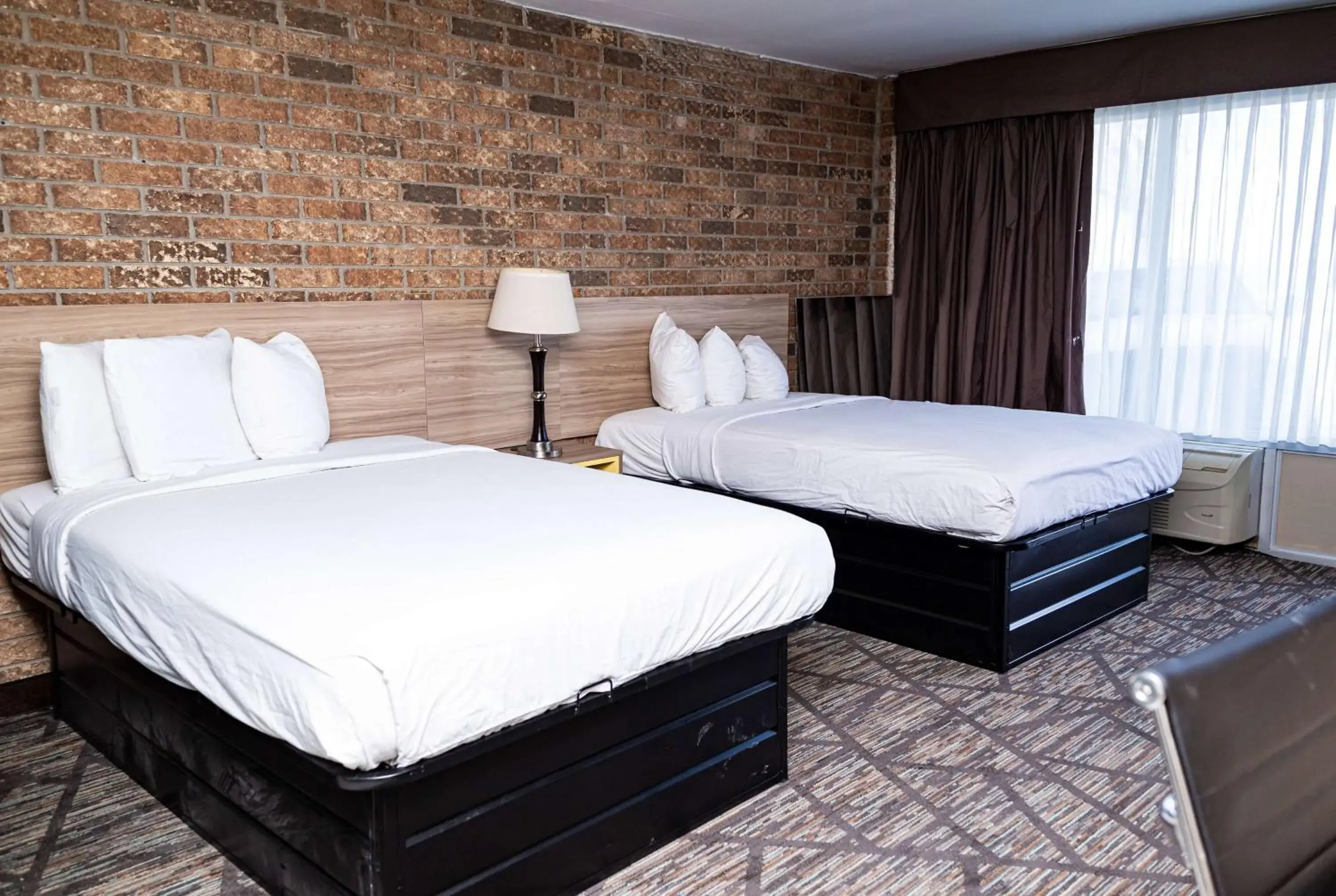 Double Room with Two Double Beds - Non-Smoking in Days-Inn by Wyndham Batesville AR Double Room with Two Double Beds - Non-Smoking in Days-Inn by Wyndham Batesville AR