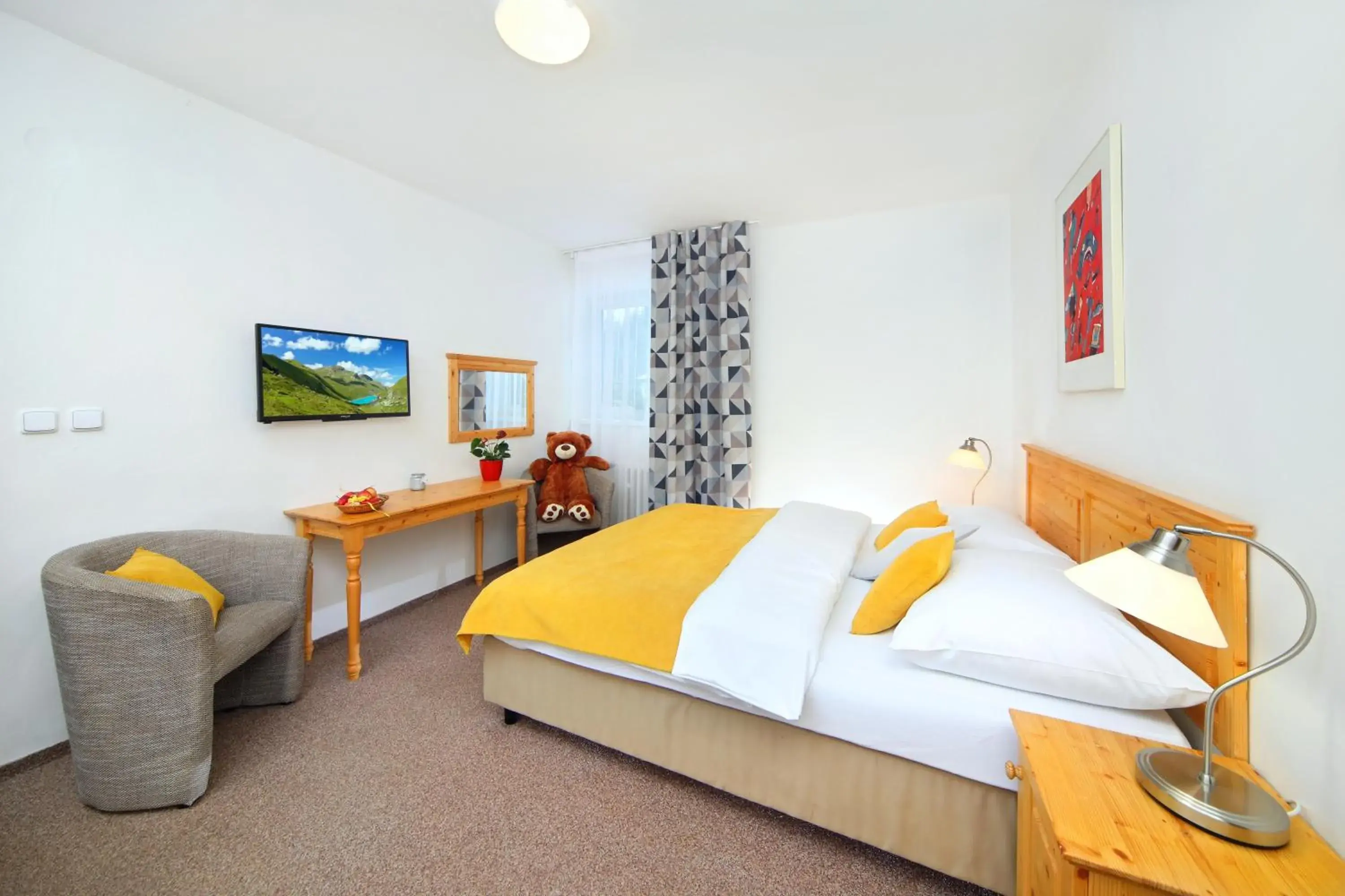 Double or Twin Room with Extra Bed in Hotel Lenka Double or Twin Room with Extra Bed in Hotel Lenka