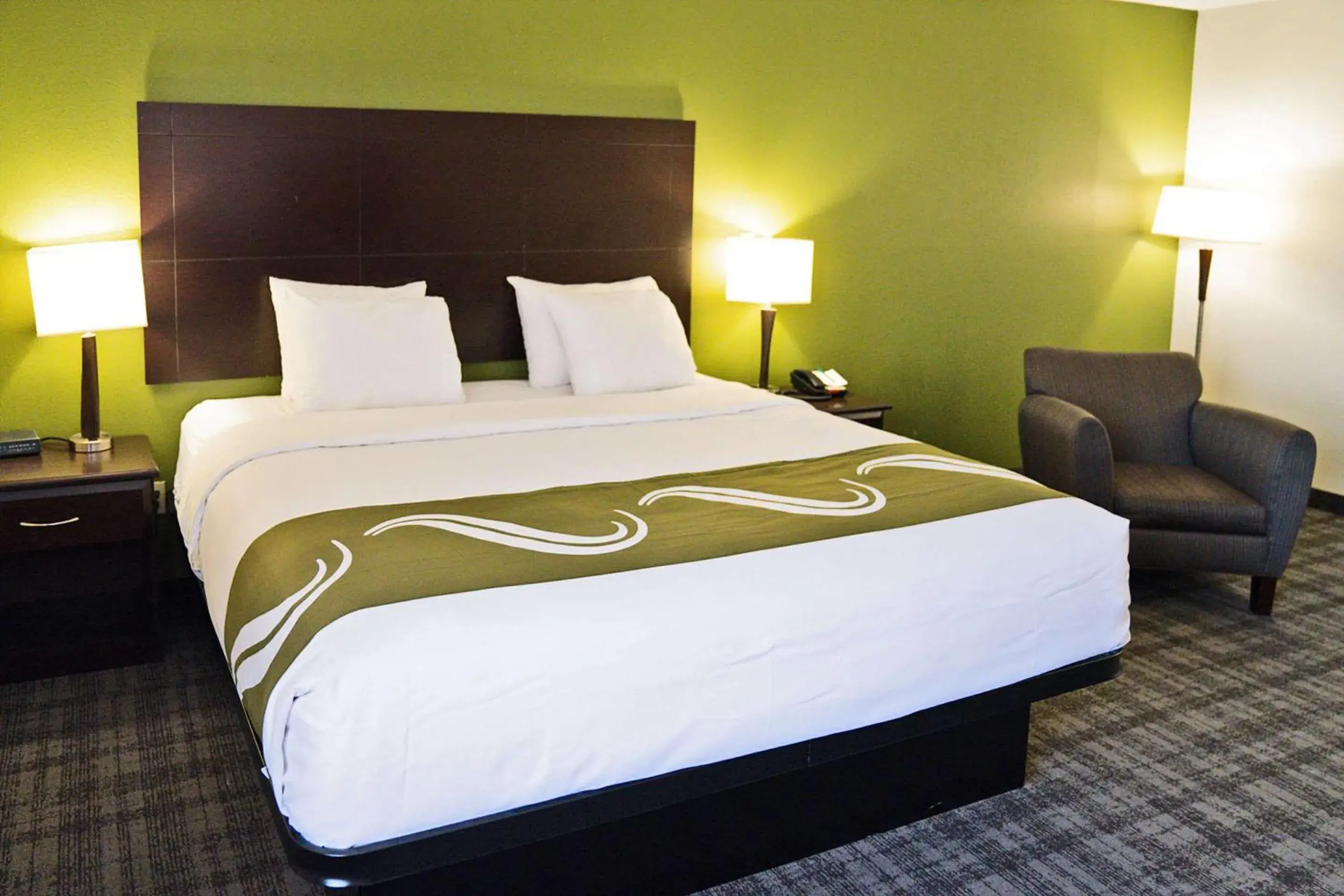 Standard King Room - Non-Smoking in Quality Inn Seymour I-65 Standard King Room - Non-Smoking in Quality Inn Seymour I-65