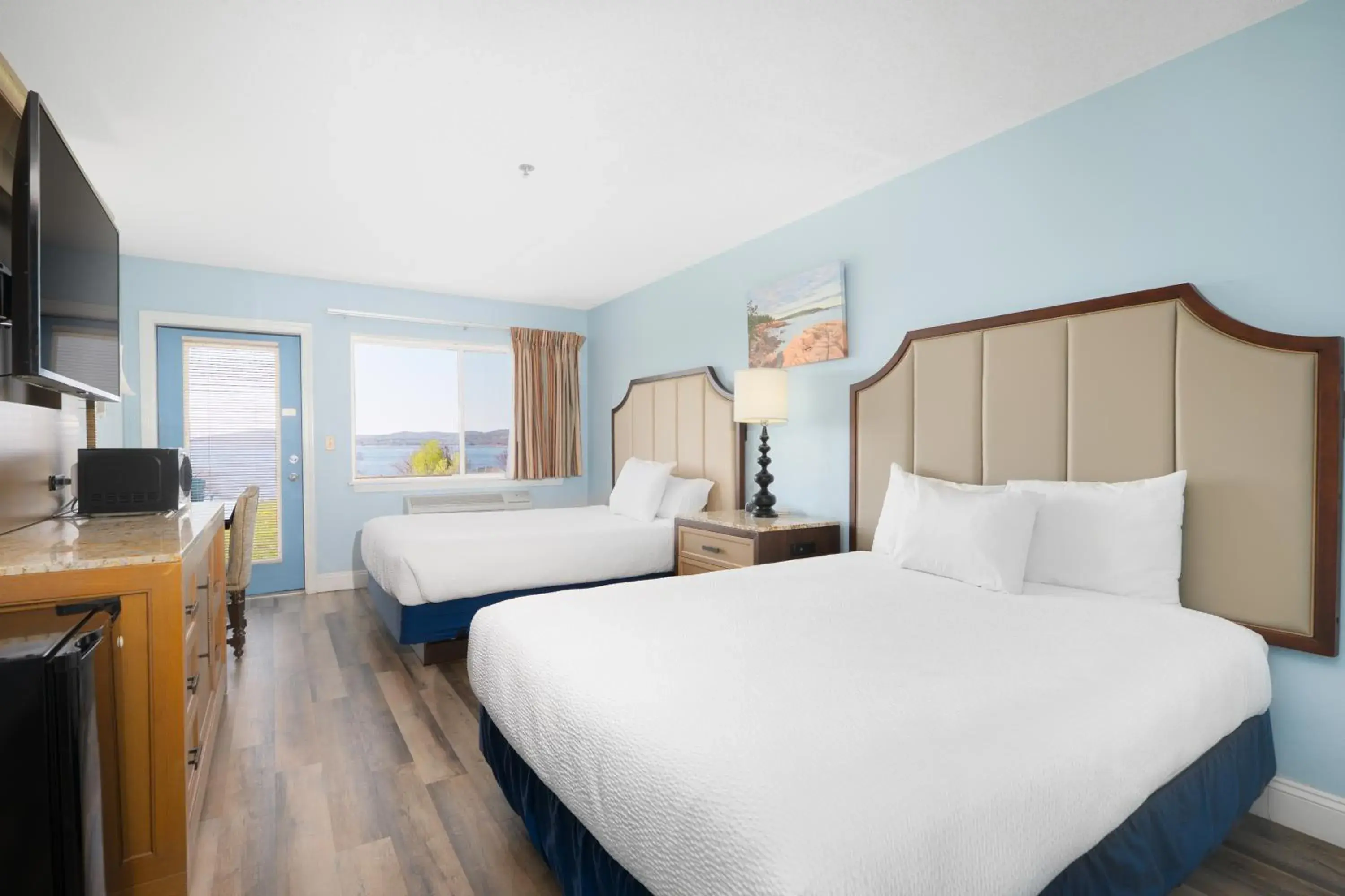 Pet Friendly Bay View Two Queens Ground Floor in Fireside Inn, Ocean's Edge Pet Friendly Bay View Two Queens Ground Floor in Fireside Inn, Ocean's Edge