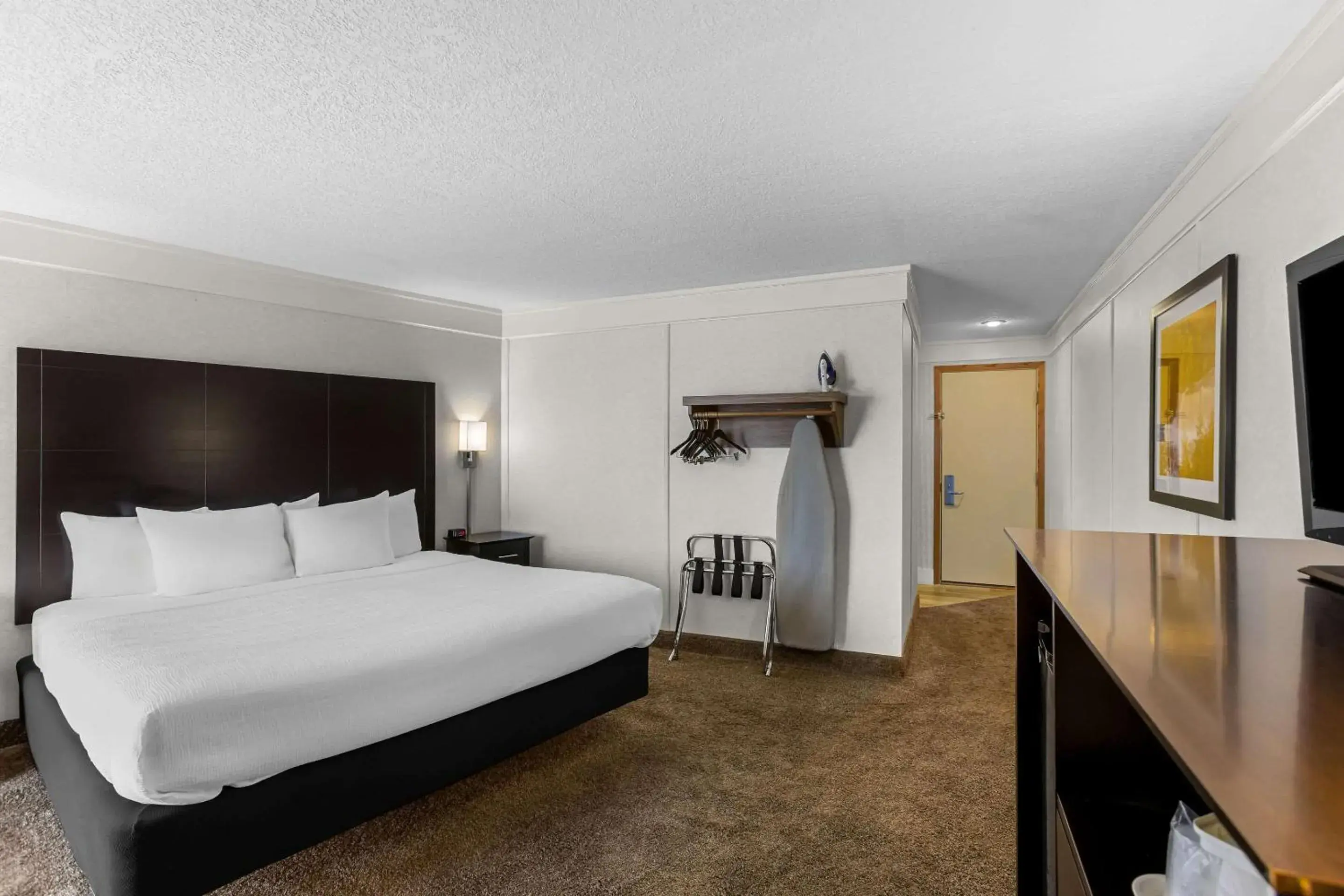 King Room - Ground floor/Non Smoking in Quality Inn Lakefront King Room - Ground floor/Non Smoking in Quality Inn Lakefront