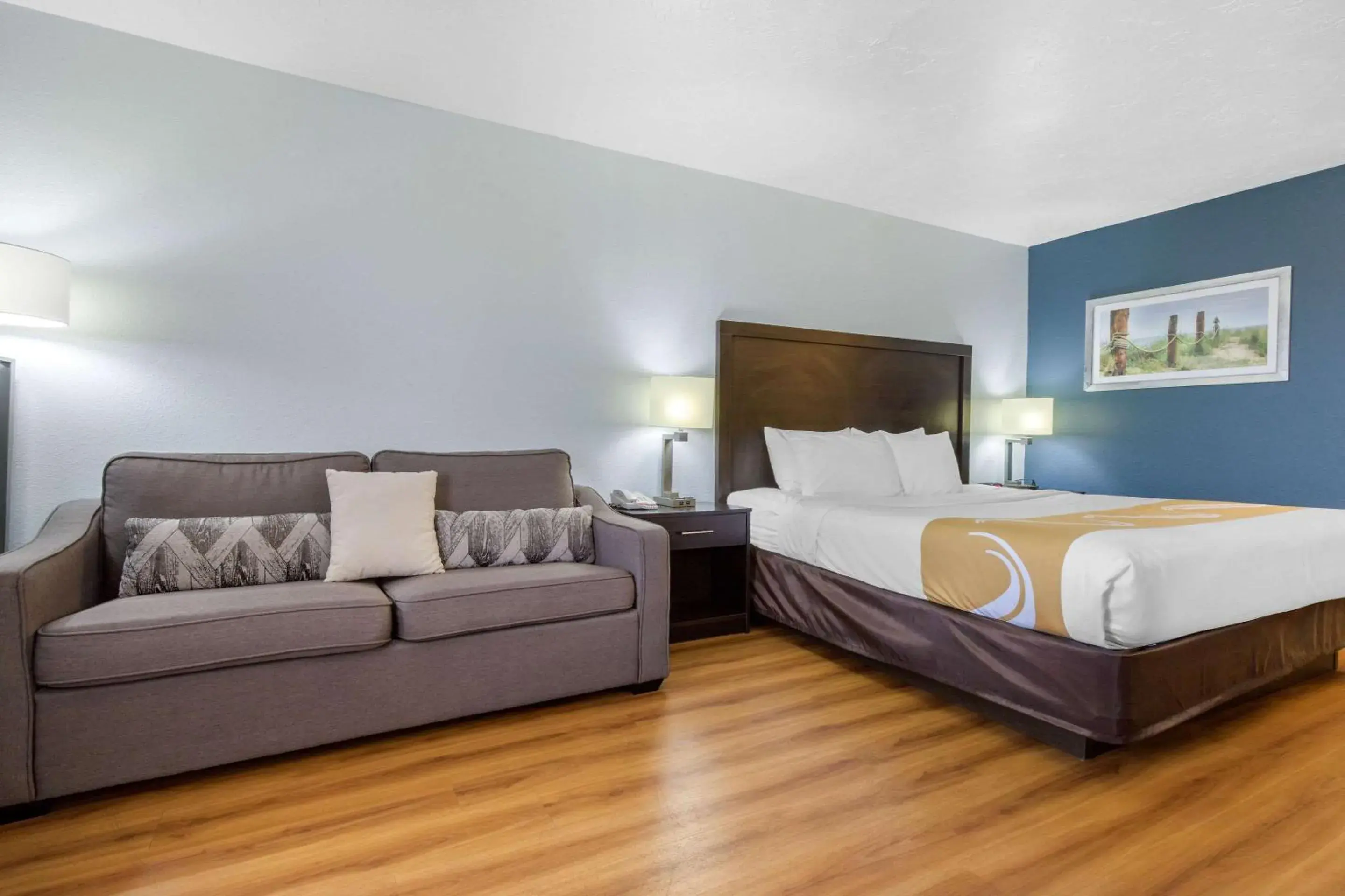 King Room with Disability Access - Non-Smoking/Ground Floor in Quality Inn Carolina Oceanfront King Room with Disability Access - Non-Smoking/Ground Floor in Quality Inn Carolina Oceanfront