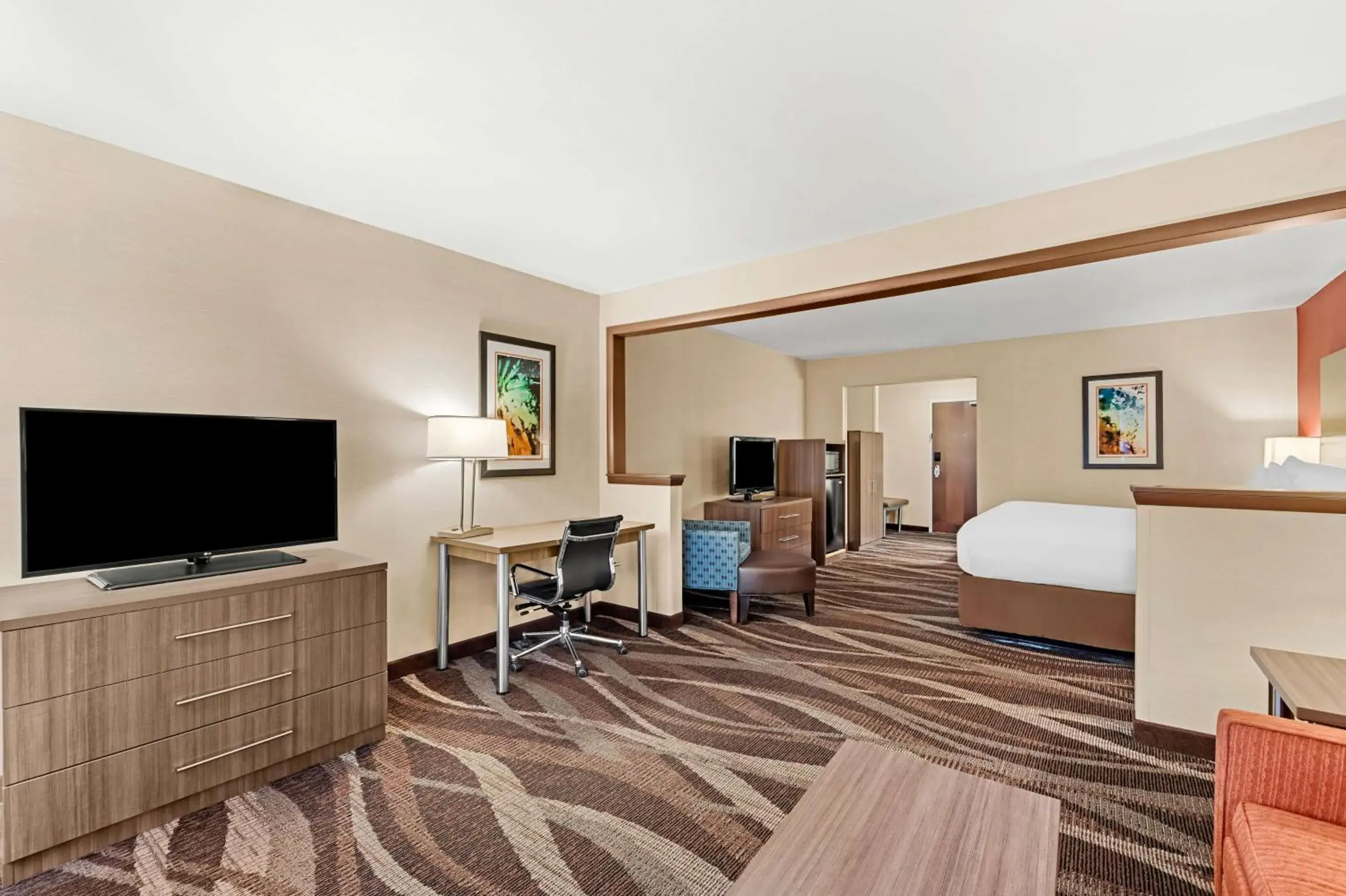 King Suite with Sofa Bed in Best Western Maple City Inn King Suite with Sofa Bed in Best Western Maple City Inn