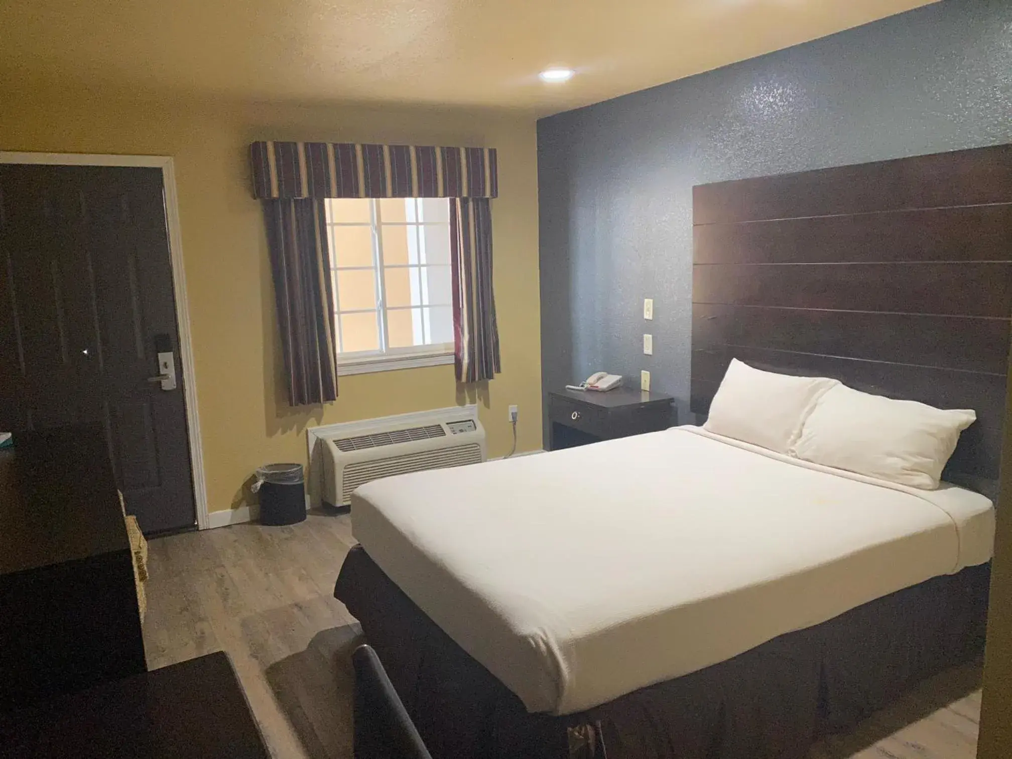 Queen Room in OYO Hotel Miami OK I-44 Queen Room in OYO Hotel Miami OK I-44