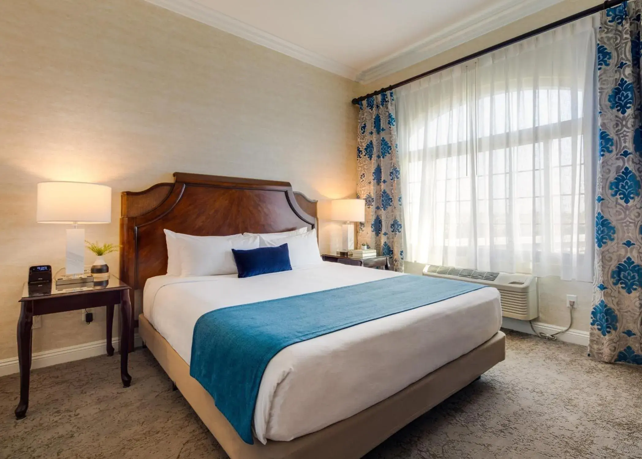 King Studio Suite in Ayres Suites Diamond Bar King Studio Suite in Ayres Suites Diamond Bar