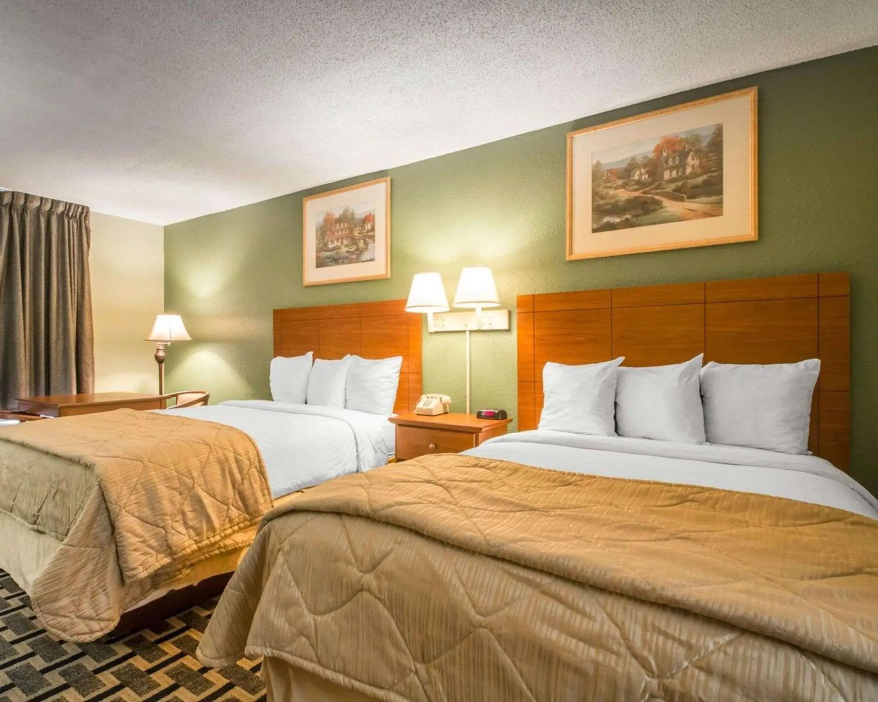 Double Room with Two Double Beds - Non-Smoking in Quality Inn & Suites Ridgeland Double Room with Two Double Beds - Non-Smoking in Quality Inn & Suites Ridgeland