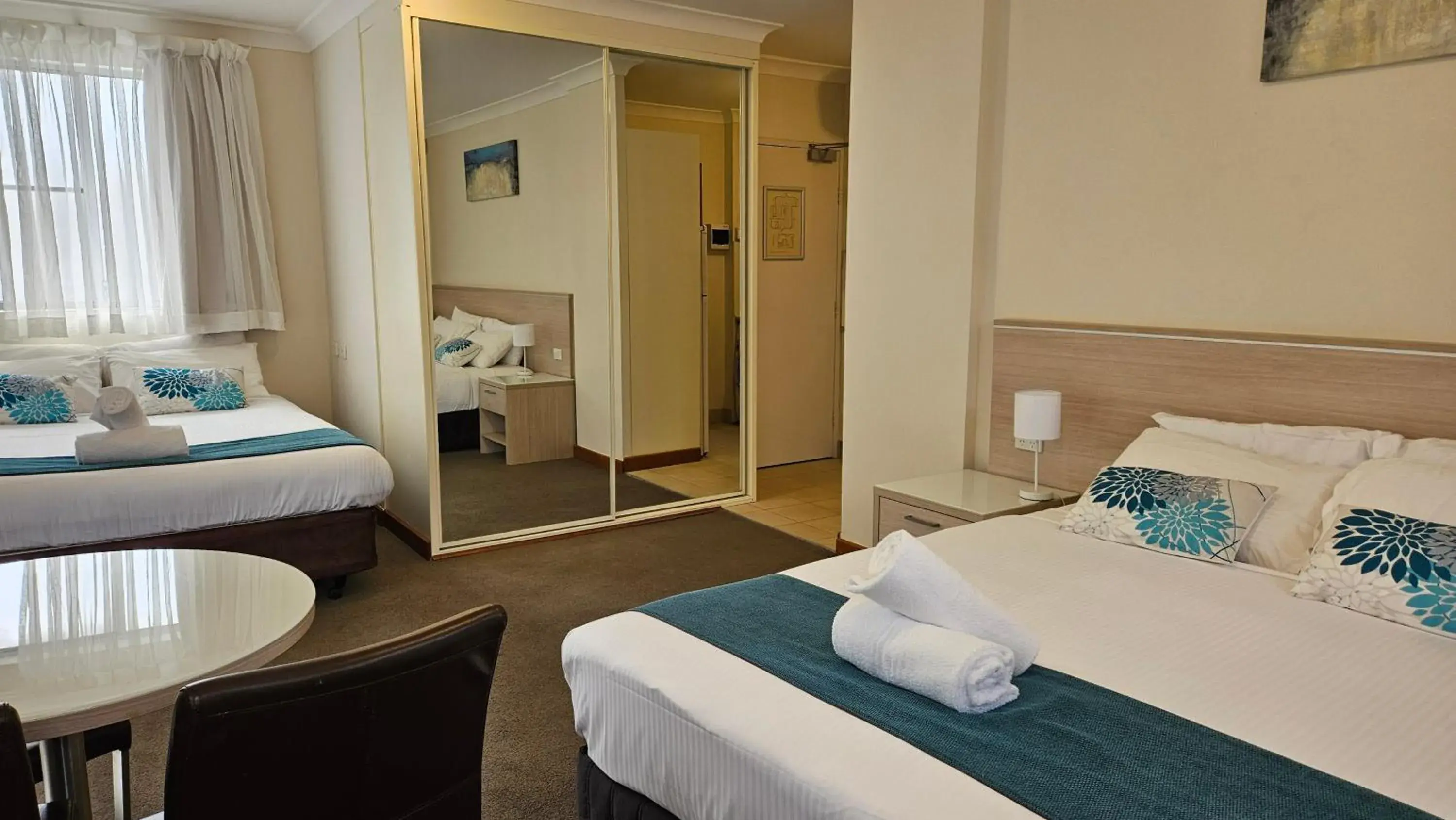 Royal Family Spa Suite in Copacabana Shores Royal Family Spa Suite in Copacabana Shores