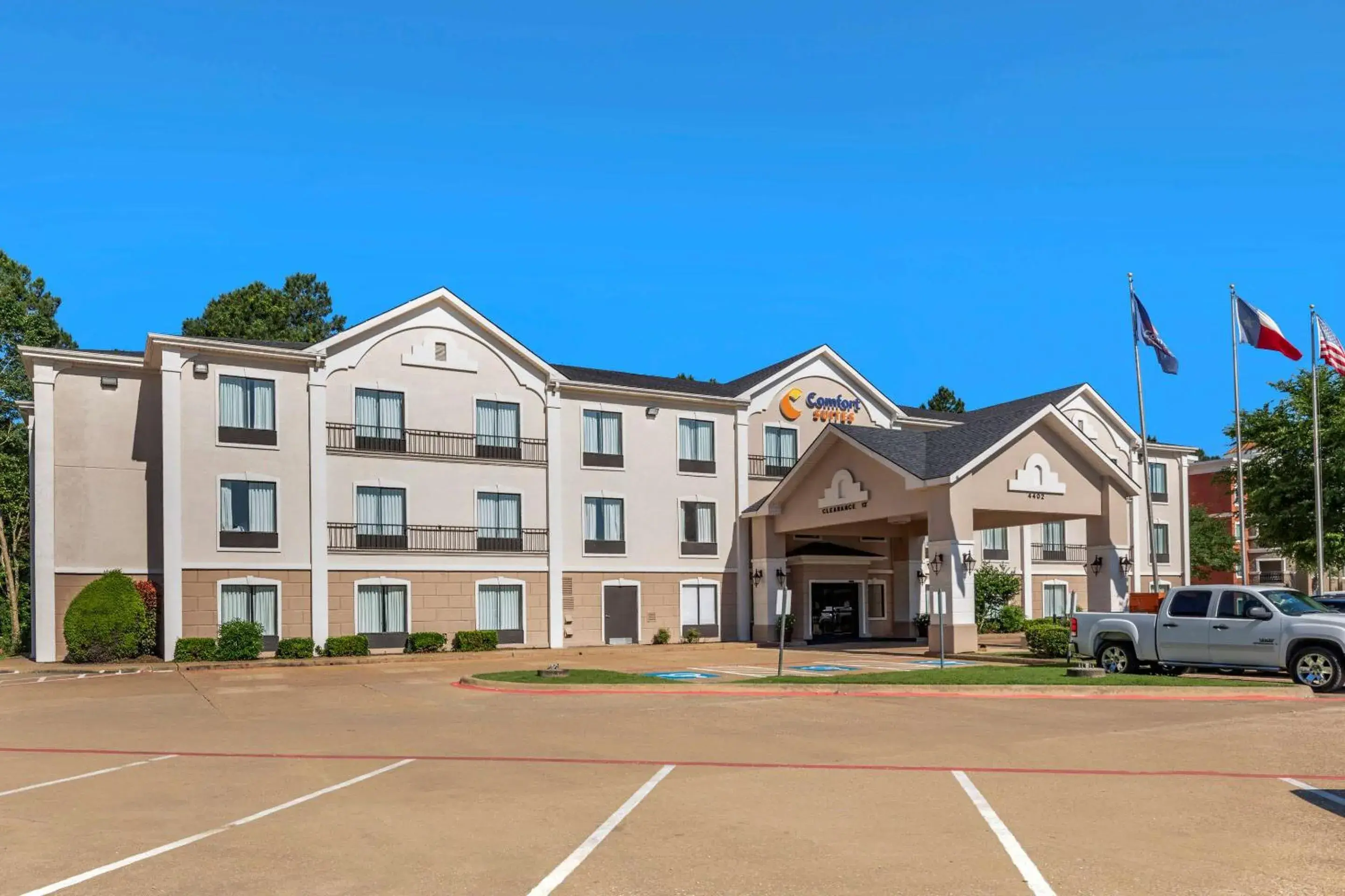 Property Building in Comfort Suites Lufkin Property Building in Comfort Suites Lufkin