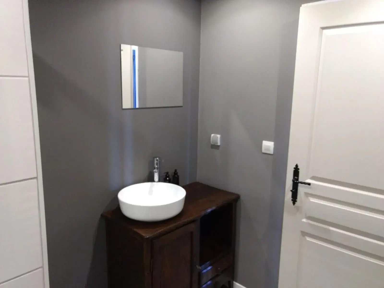 Twin Room with Private External Bathroom in Le Voilà Twin Room with Private External Bathroom in Le Voilà