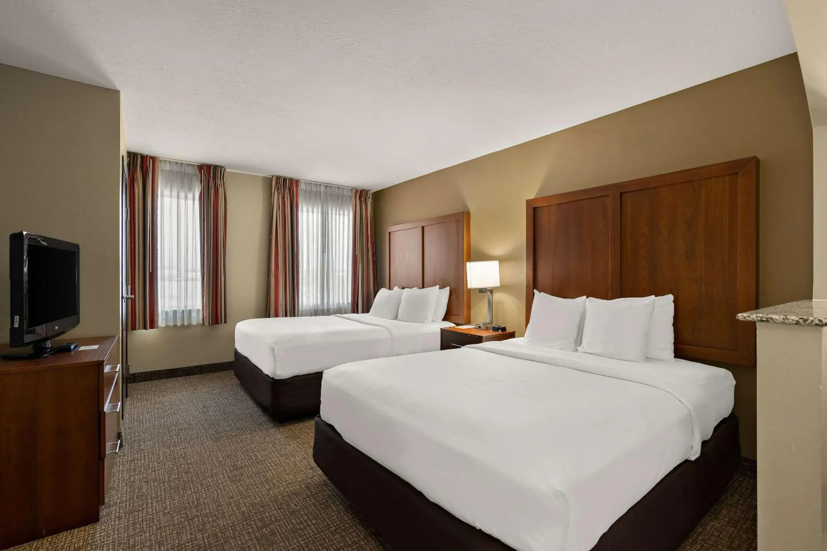 Queen Suite with Two Queen Beds - Non-Smoking in Comfort Inn Ogden near Event Center Queen Suite with Two Queen Beds - Non-Smoking in Comfort Inn Ogden near Event Center