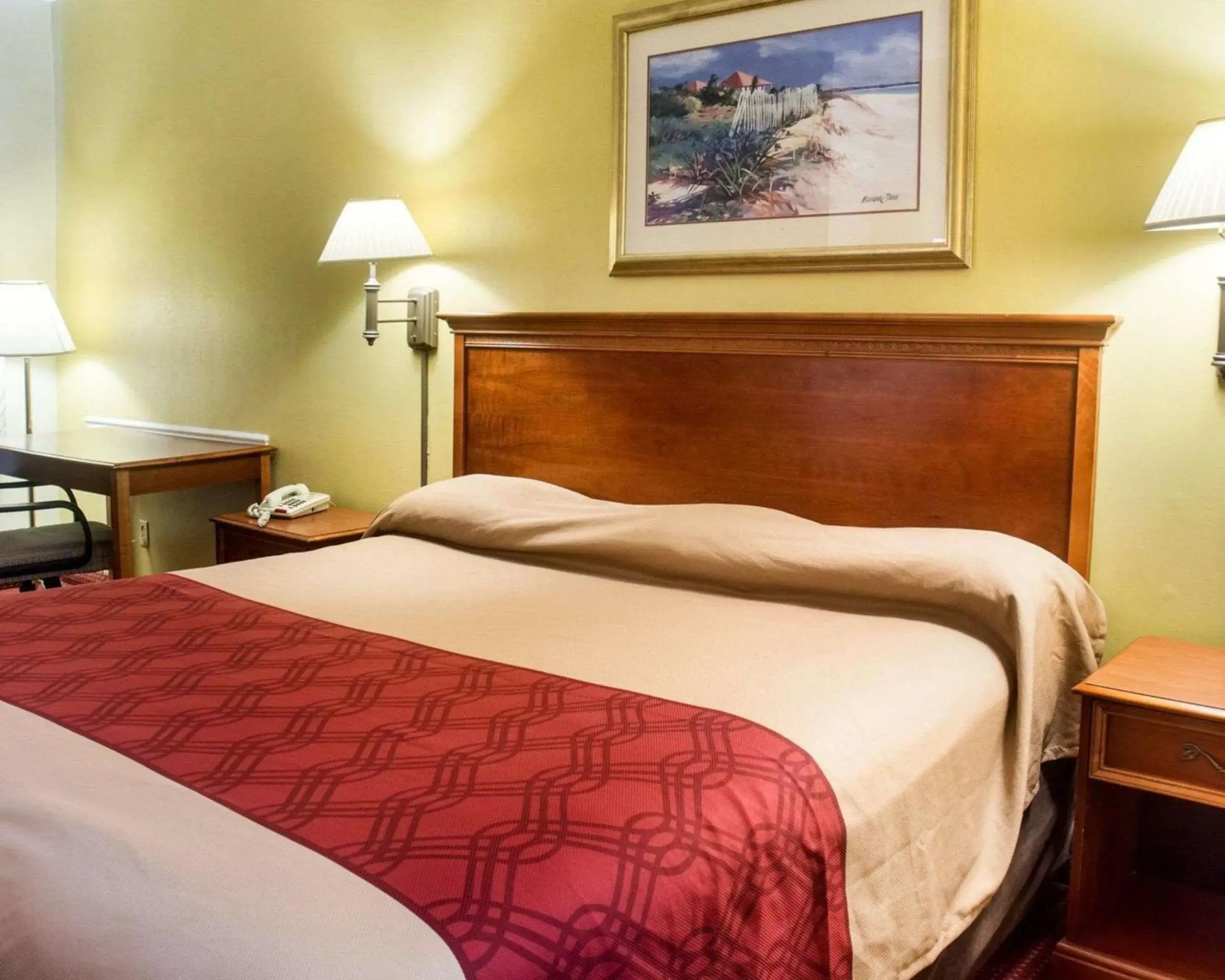 King Room - Smoking in Econo Lodge Chesapeake Route 13 and I-464 King Room - Smoking in Econo Lodge Chesapeake Route 13 and I-464