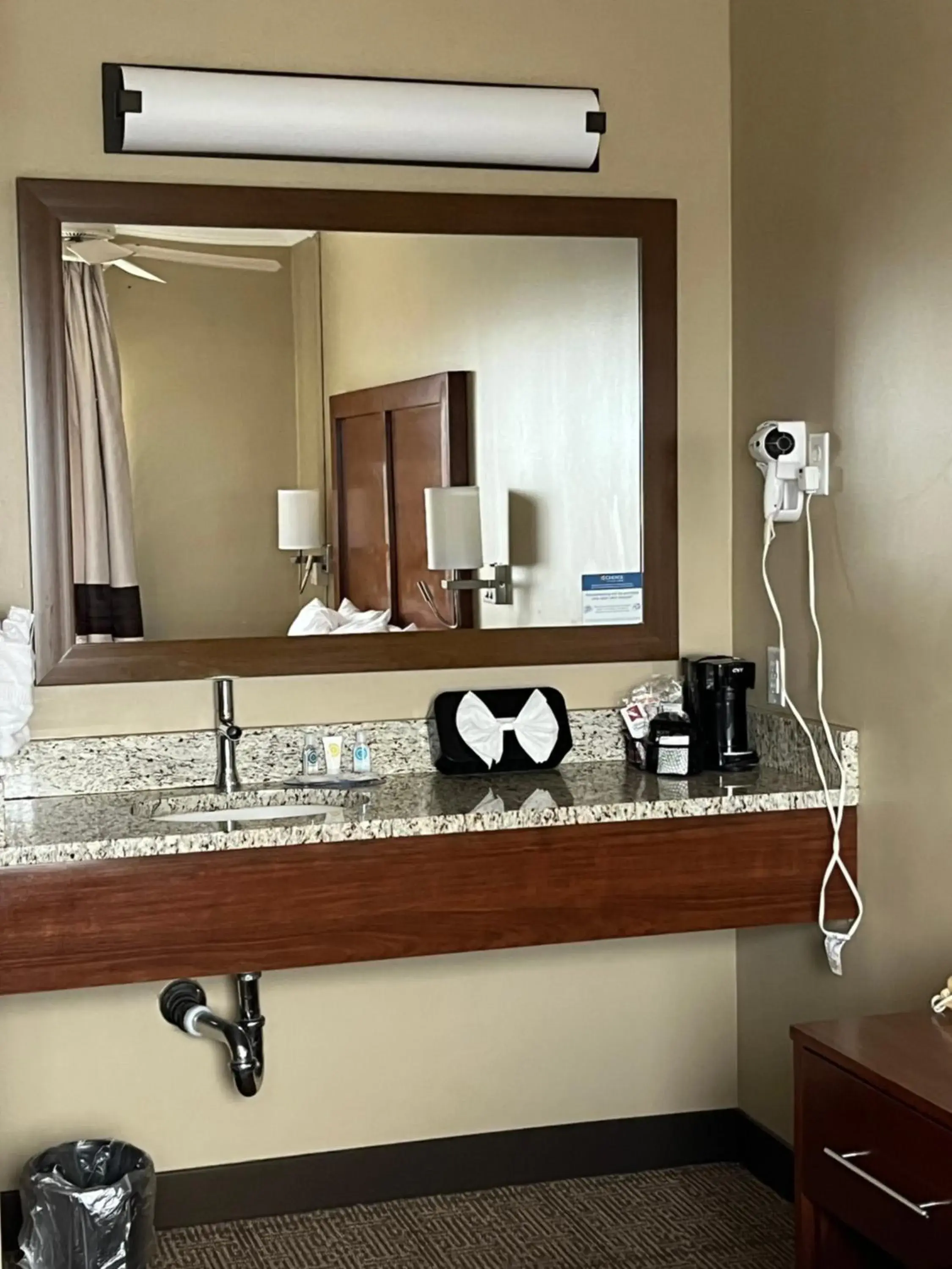 Queen Room with Two Queen Beds - Accessible/Non-Smoking in Comfort Inn & Suites Ocean Shores Queen Room with Two Queen Beds - Accessible/Non-Smoking in Comfort Inn & Suites Ocean Shores