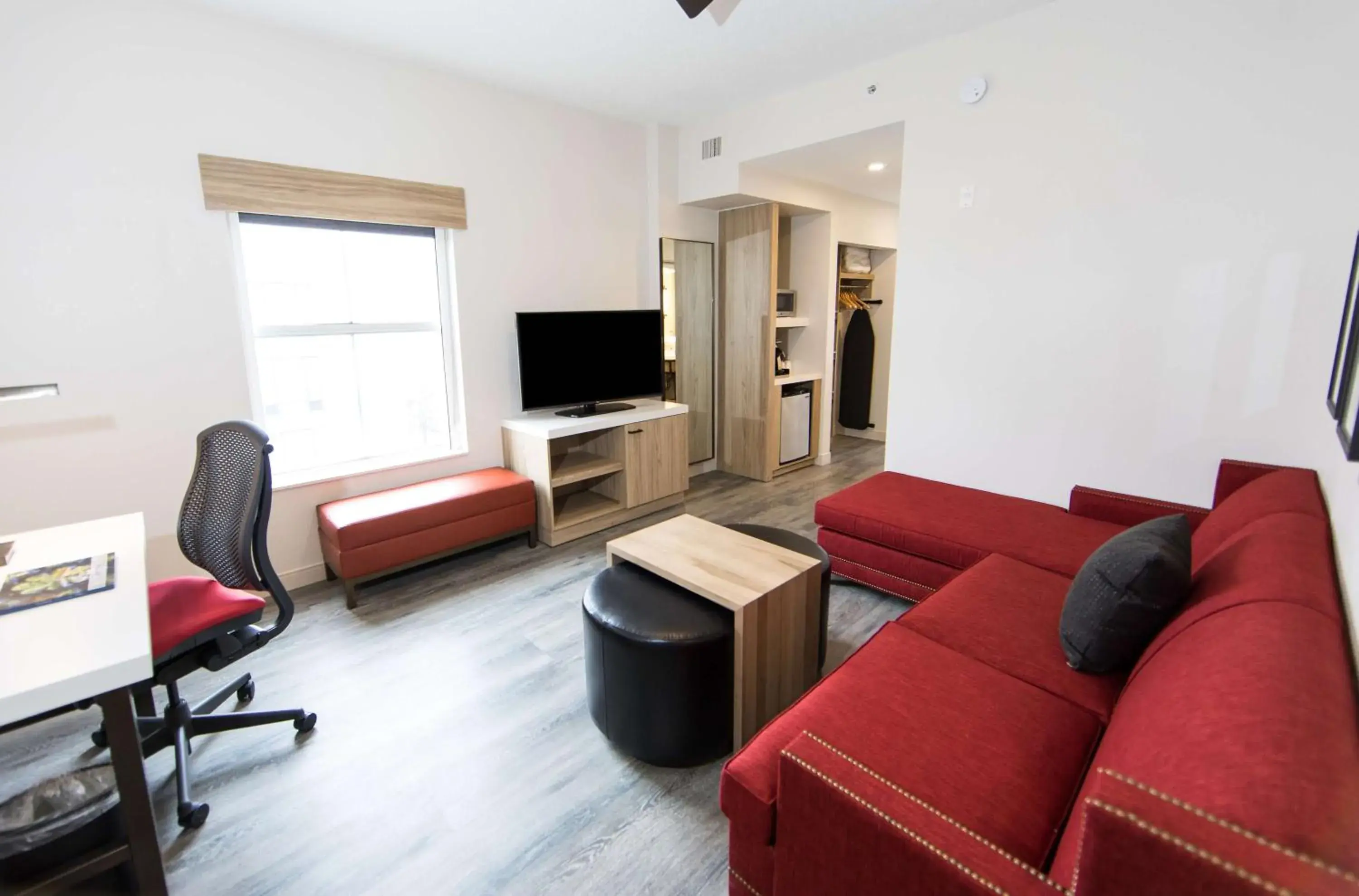 One-Bedroom King Suite with Sofa Bed in Hilton Garden Inn Savannah Historic District One-Bedroom King Suite with Sofa Bed in Hilton Garden Inn Savannah Historic District