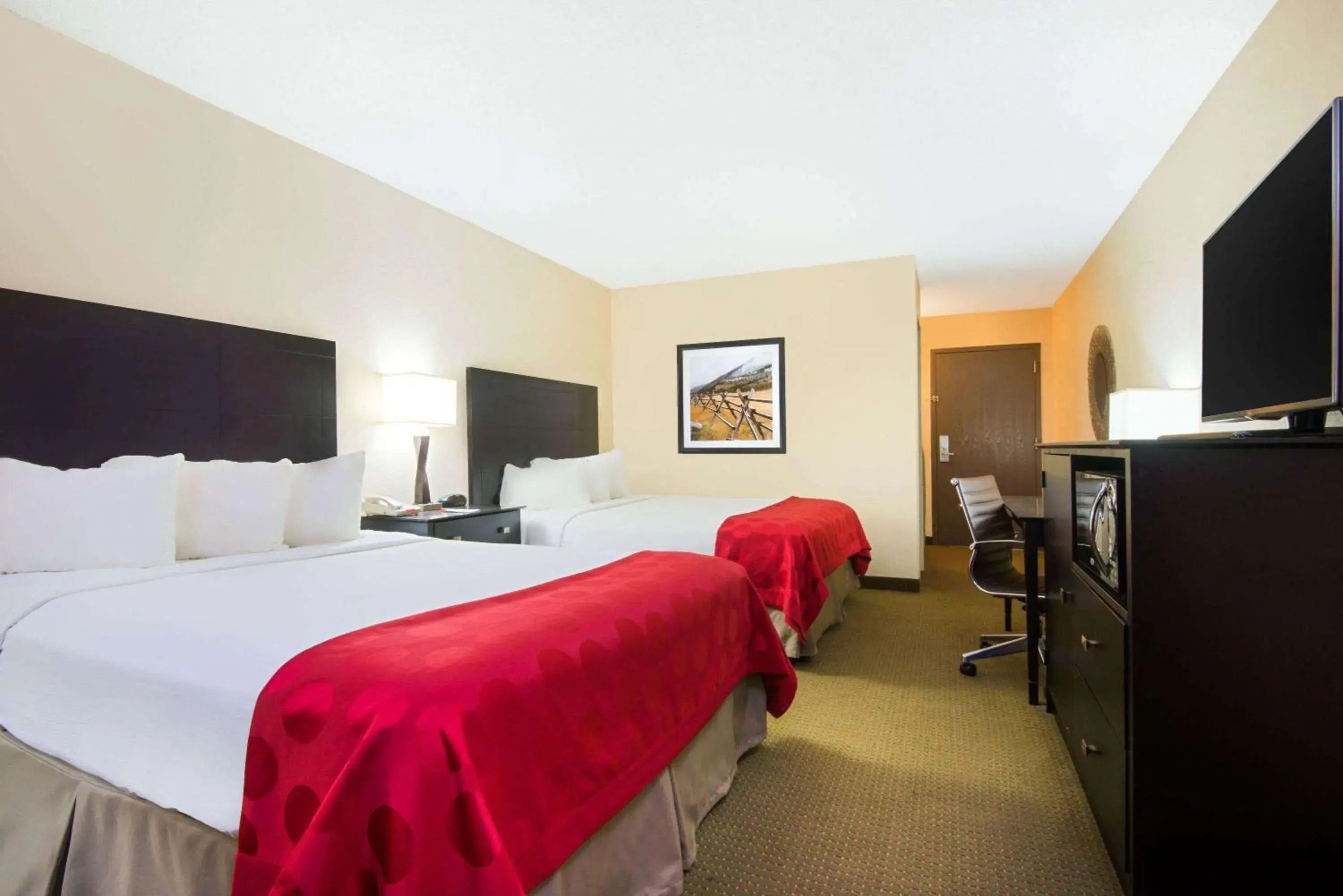 Queen Room with Two Queen Beds - Pet Friendly/Non-Smoking in Red Lion Hotel Gillette Queen Room with Two Queen Beds - Pet Friendly/Non-Smoking in Red Lion Hotel Gillette