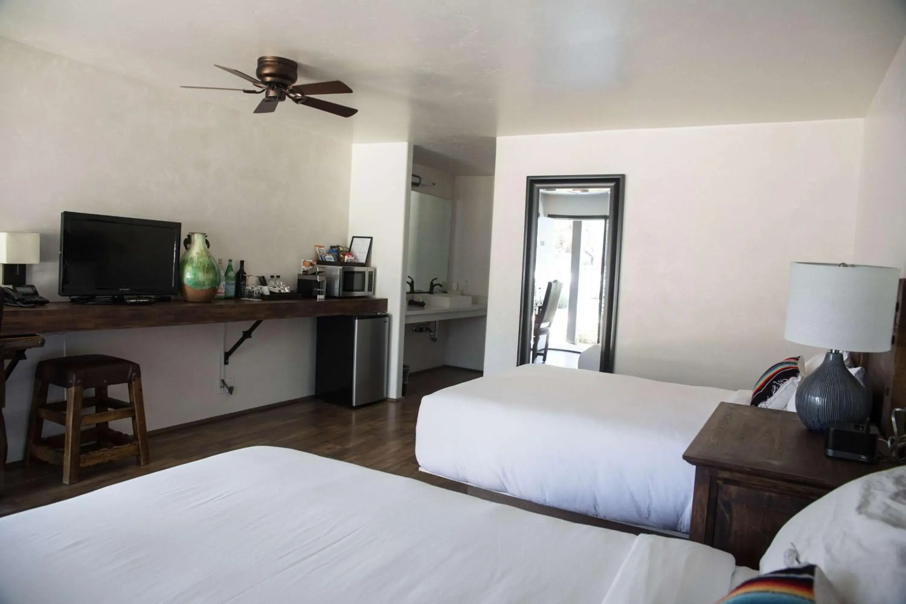 Deluxe Queen Room with Two Queen Beds - Non-Smoking in Hacienda de Leal - BW Signature Collection Deluxe Queen Room with Two Queen Beds - Non-Smoking in Hacienda de Leal - BW Signature Collection